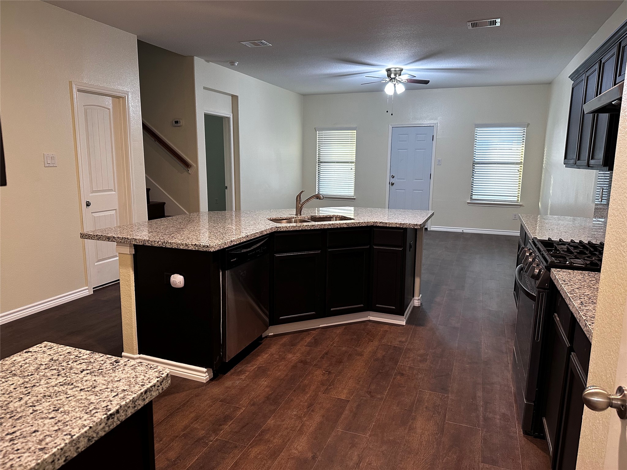 15611 Mountain Mist Trail Property Photo 5