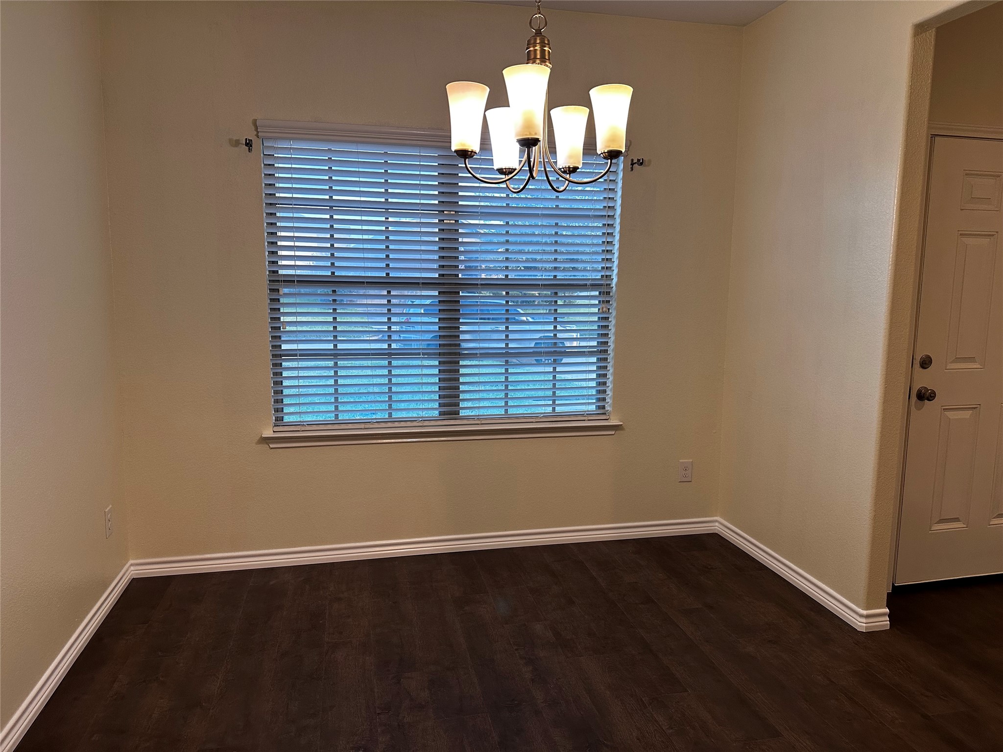 15611 Mountain Mist Trail Property Photo 6