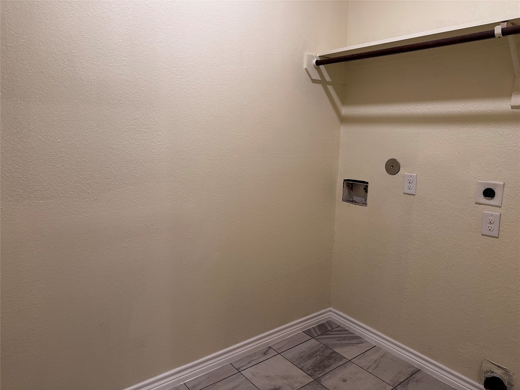 15611 Mountain Mist Trail Property Photo 10