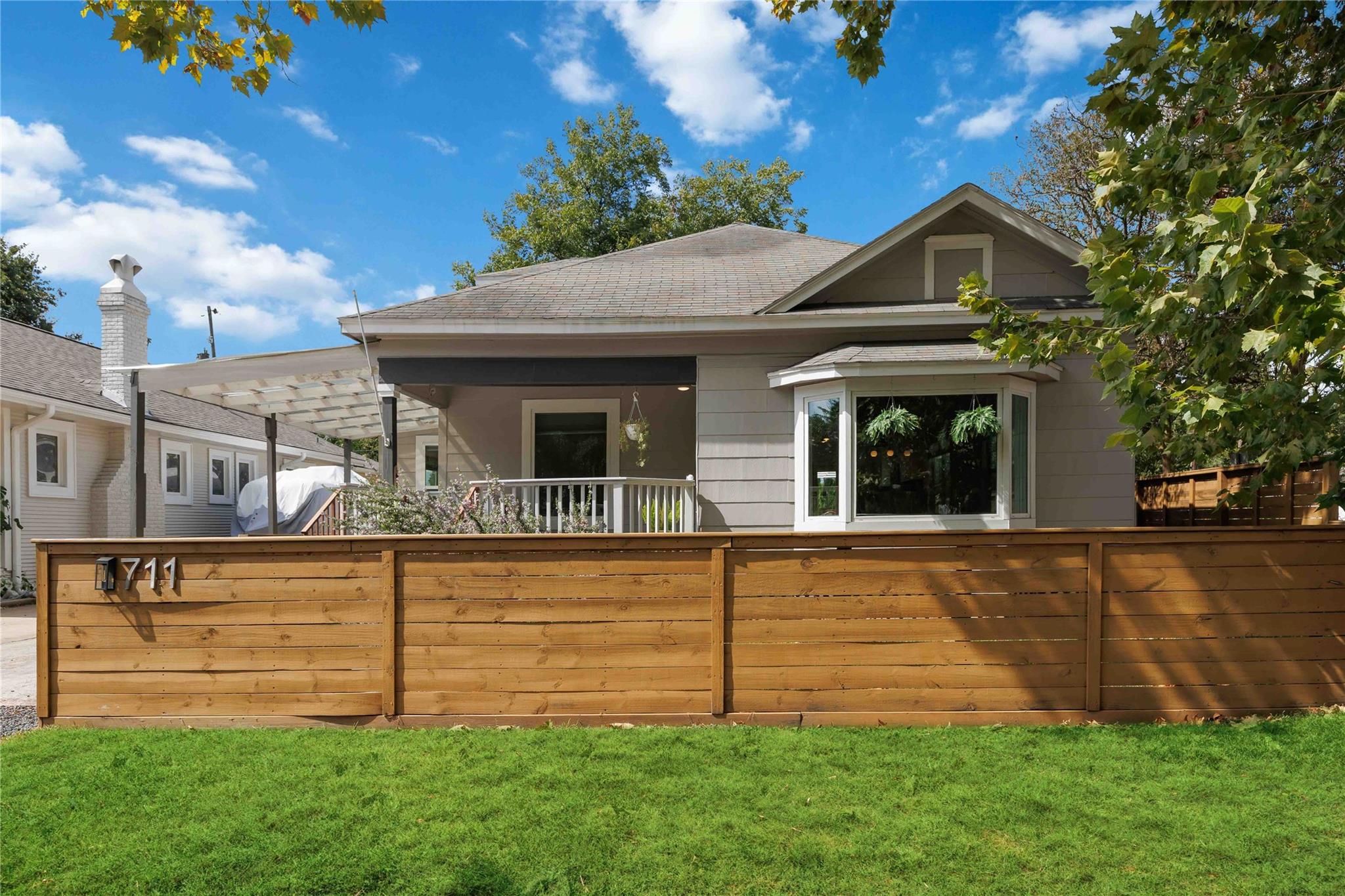 711 Walton Street, Houston Tx 77009 Property Photo 1
