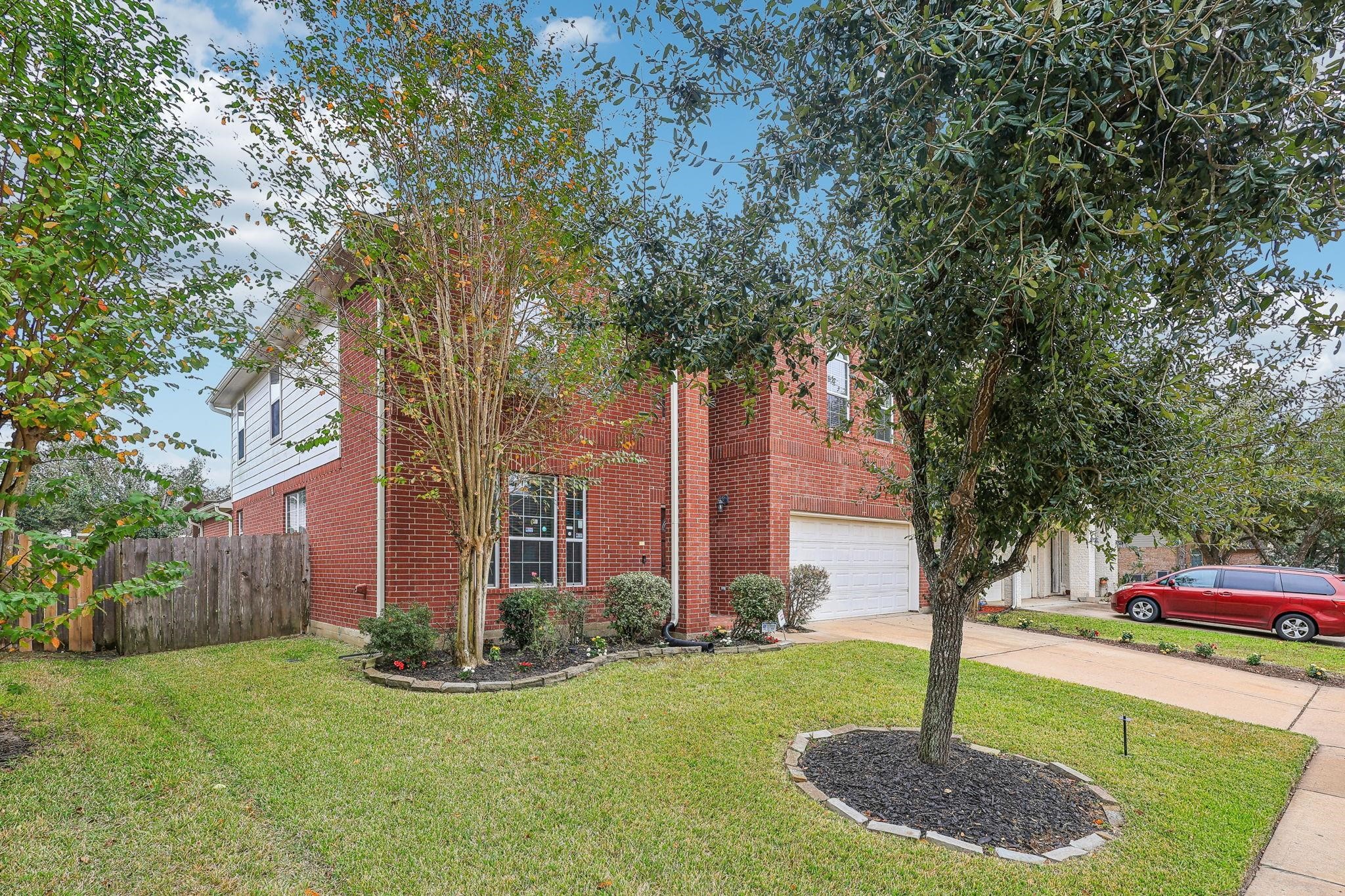 6331 Virginia Fields Drive Property Photo 2