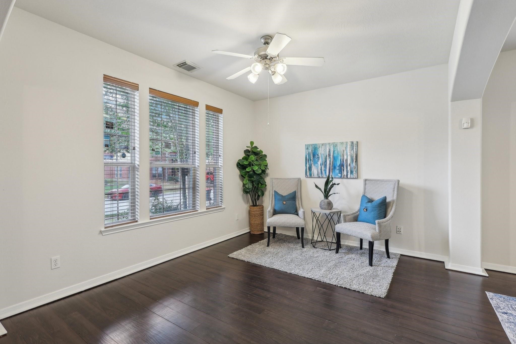 6331 Virginia Fields Drive Property Photo 4