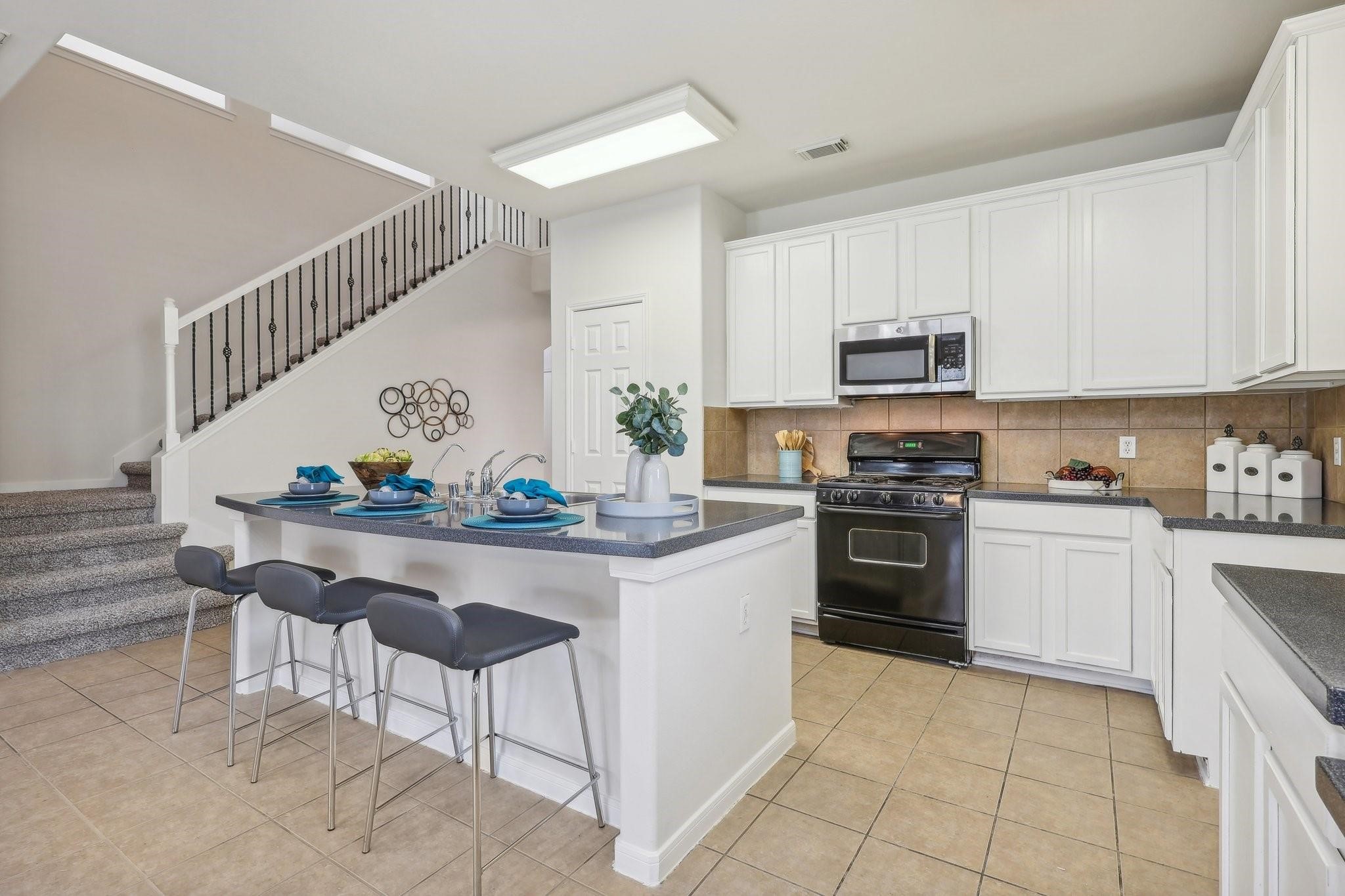 6331 Virginia Fields Drive Property Photo 12