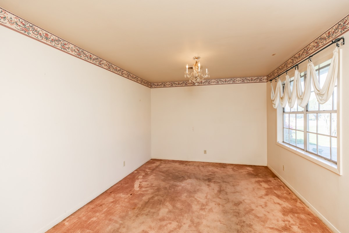 1035 Palermo Drive Property Photo 3