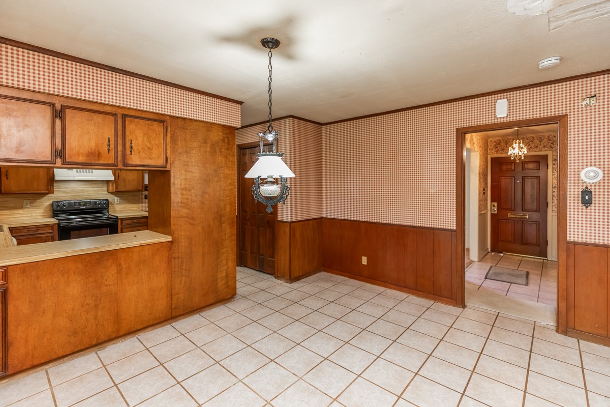 1035 Palermo Drive Property Photo 6