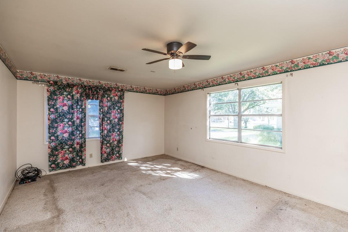 1035 Palermo Drive Property Photo 14