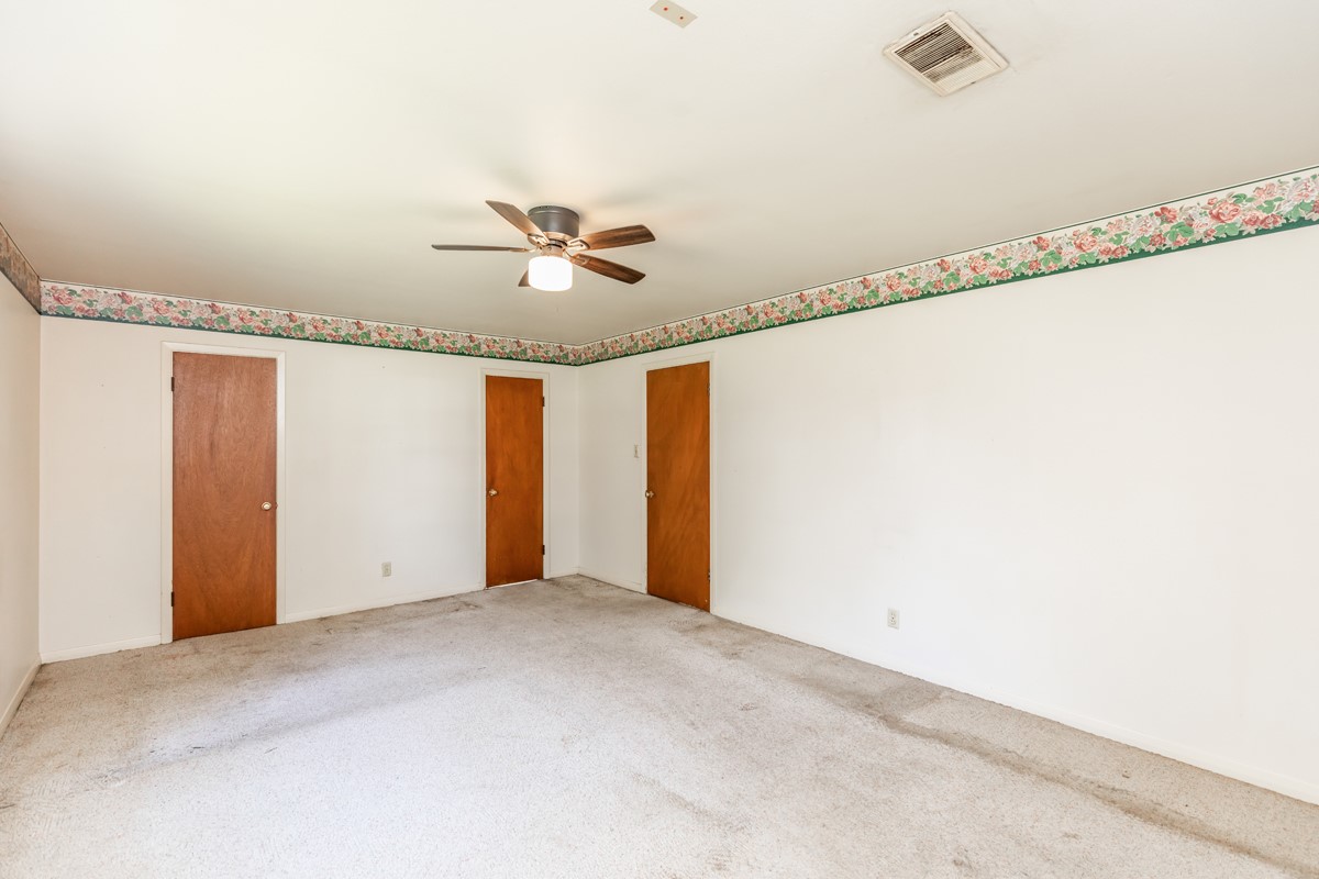 1035 Palermo Drive Property Photo 15