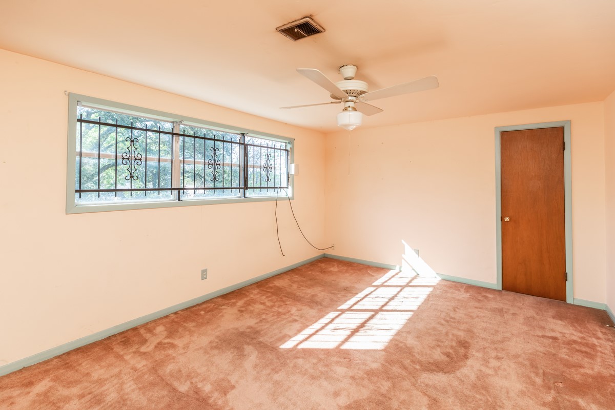1035 Palermo Drive Property Photo 19