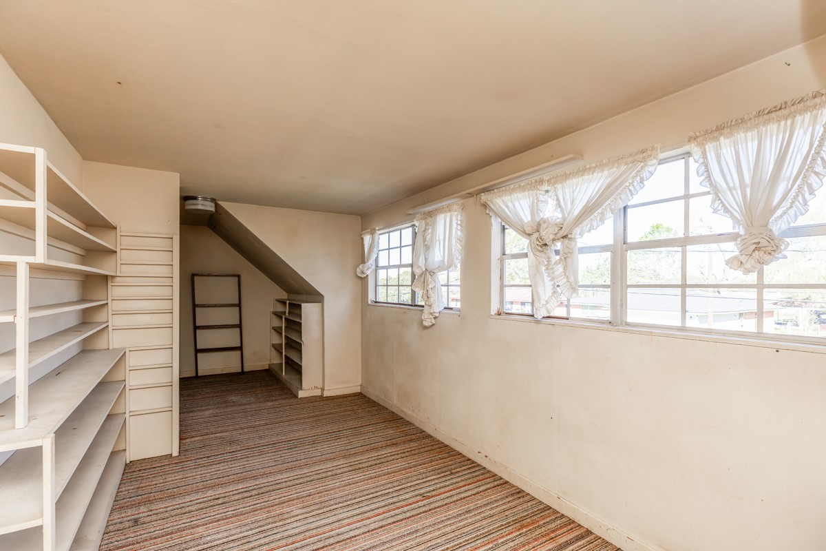 1035 Palermo Drive Property Photo 21