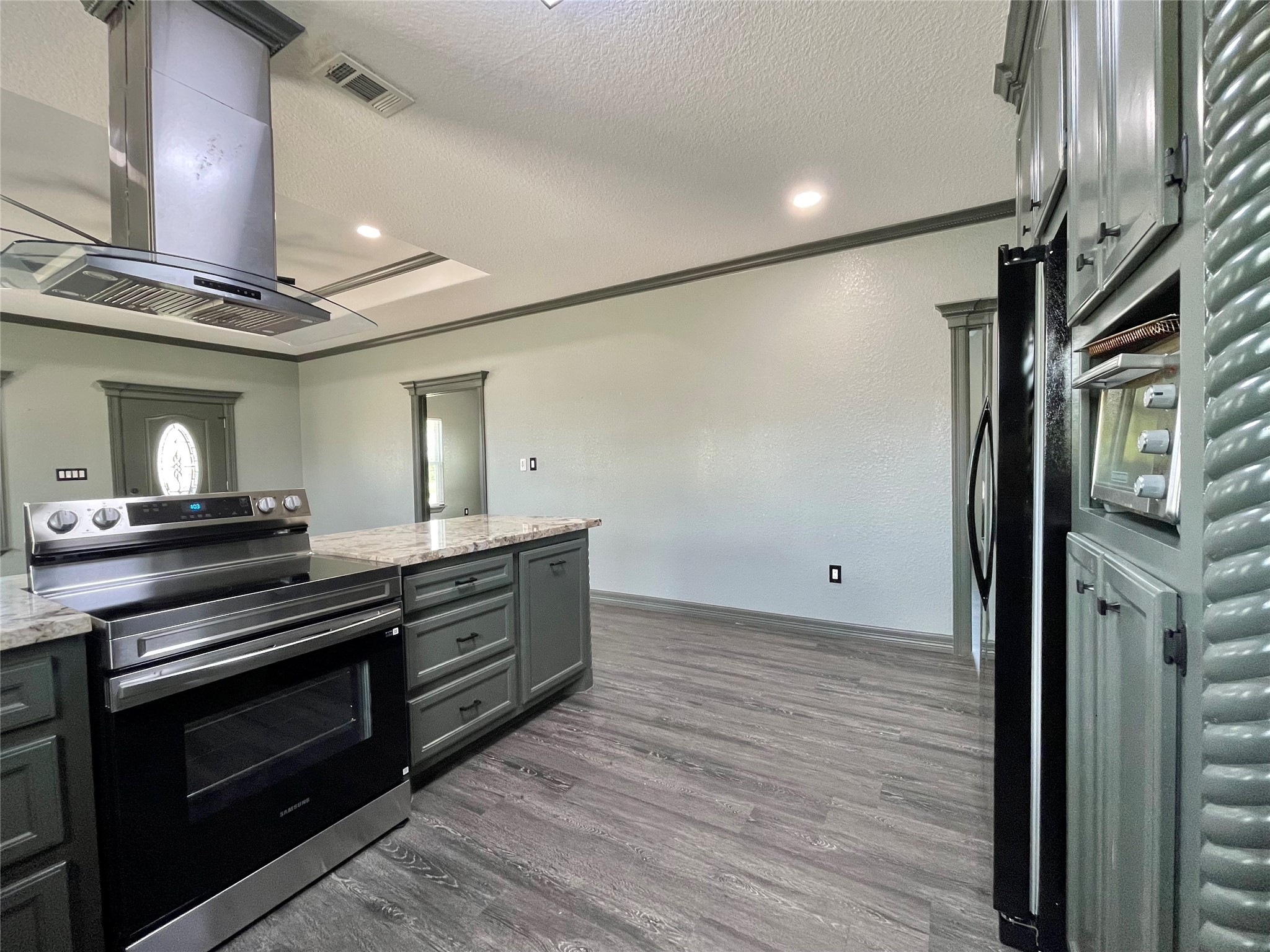 517 S Avenue G Property Photo 10