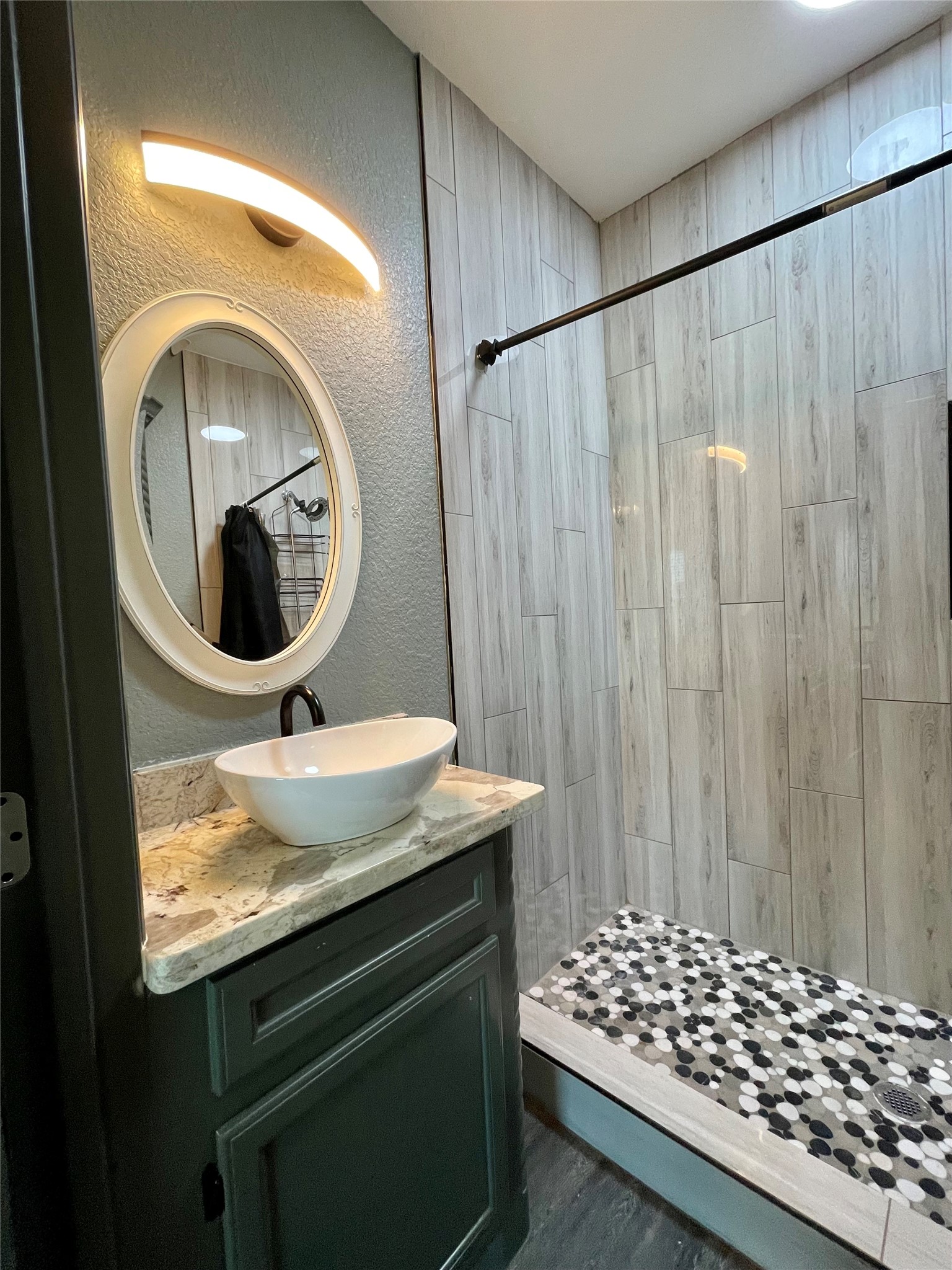 517 S Avenue G Property Photo 12
