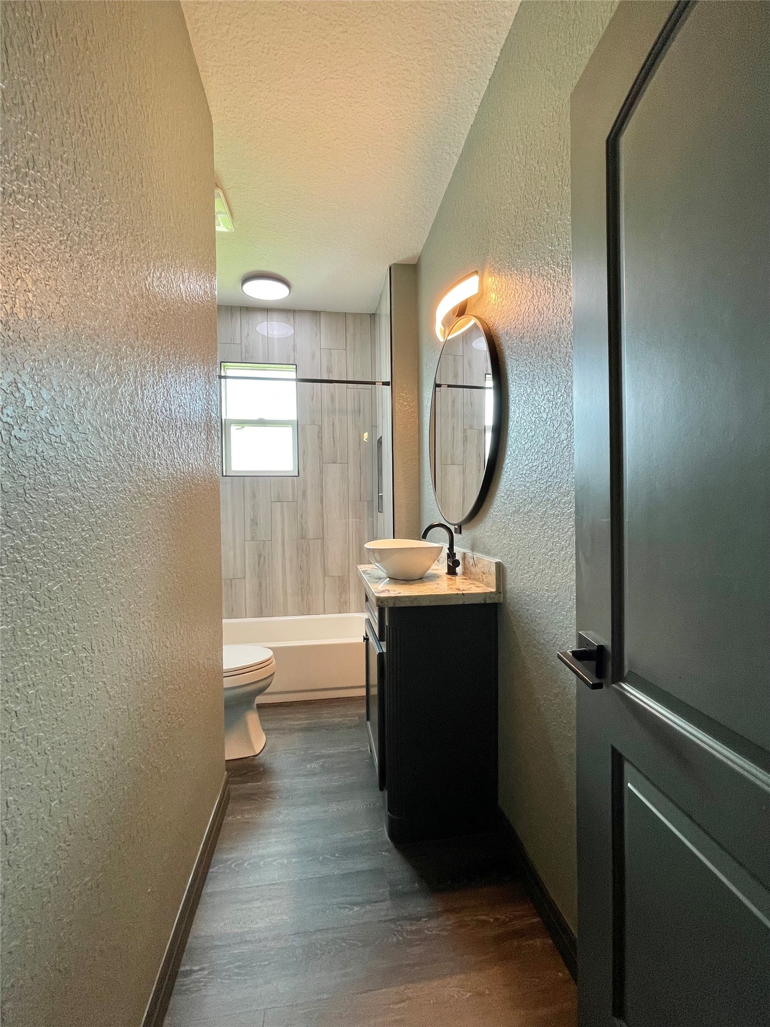 517 S Avenue G Property Photo 18