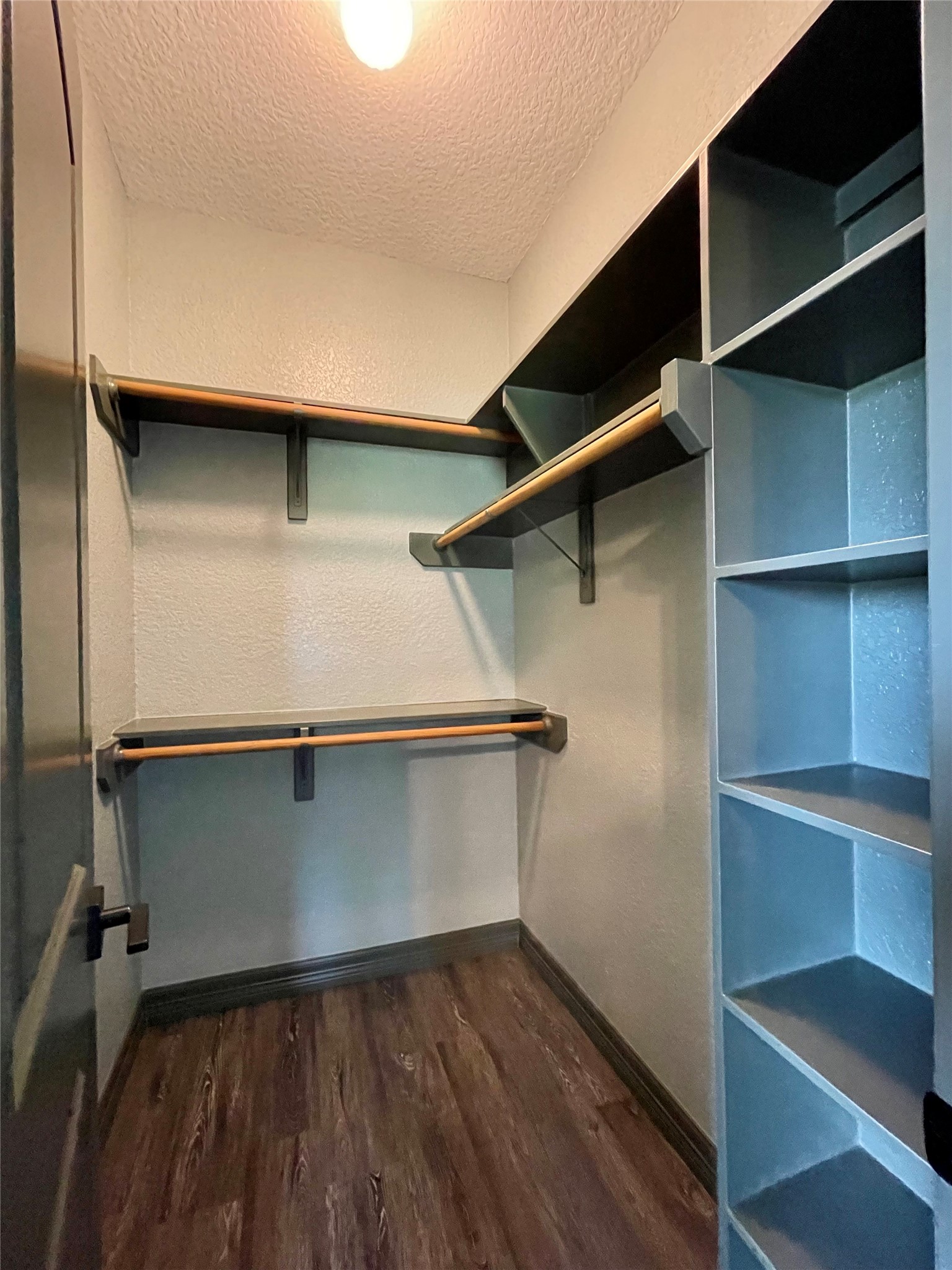 517 S Avenue G Property Photo 21