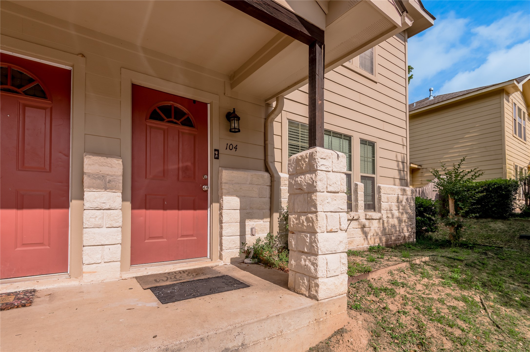 104/106 Yegua Circle Property Photo 4
