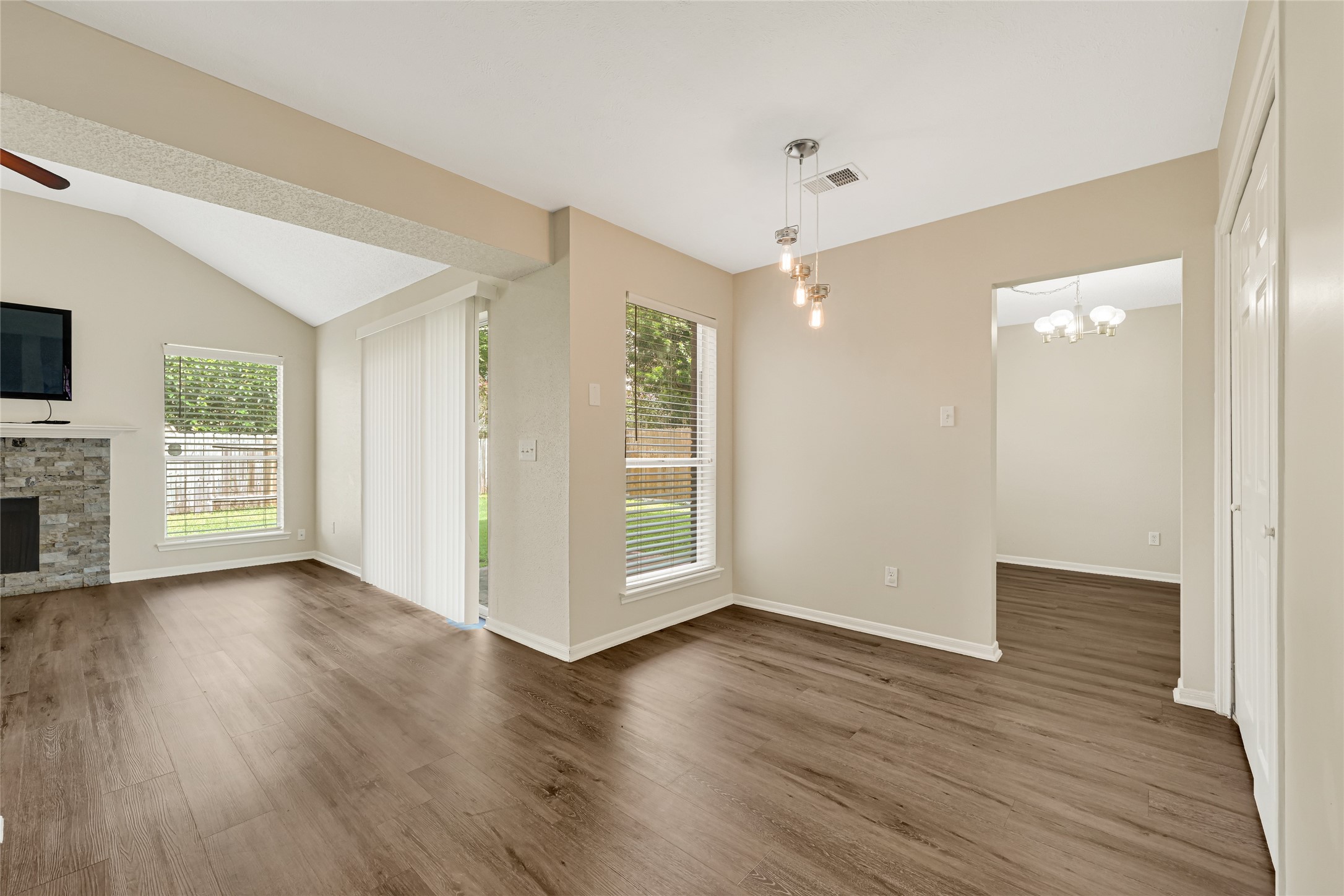 4010 Spring Garden Drive Property Photo 7