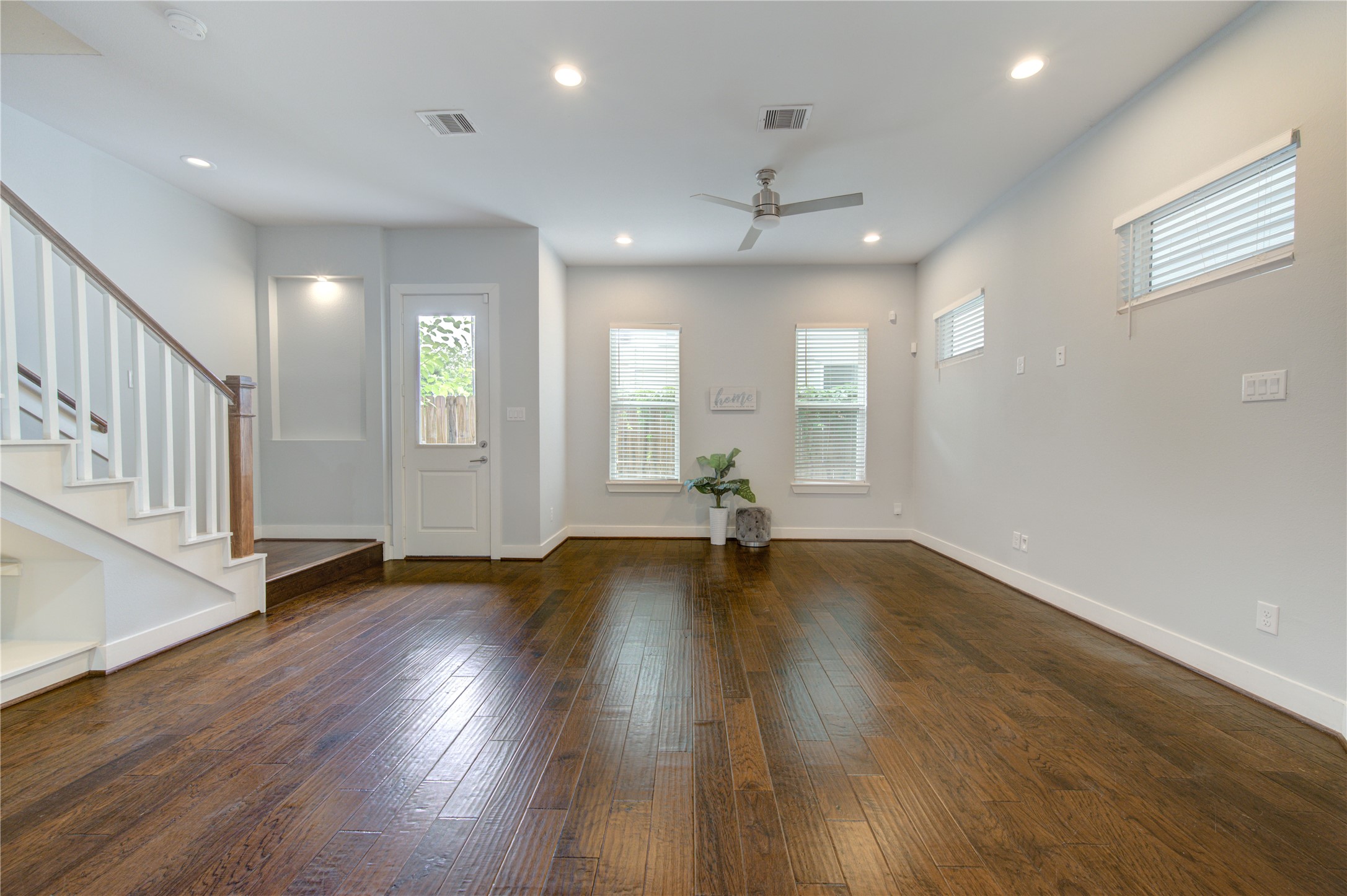 847 Rachel St G Property Photo 6