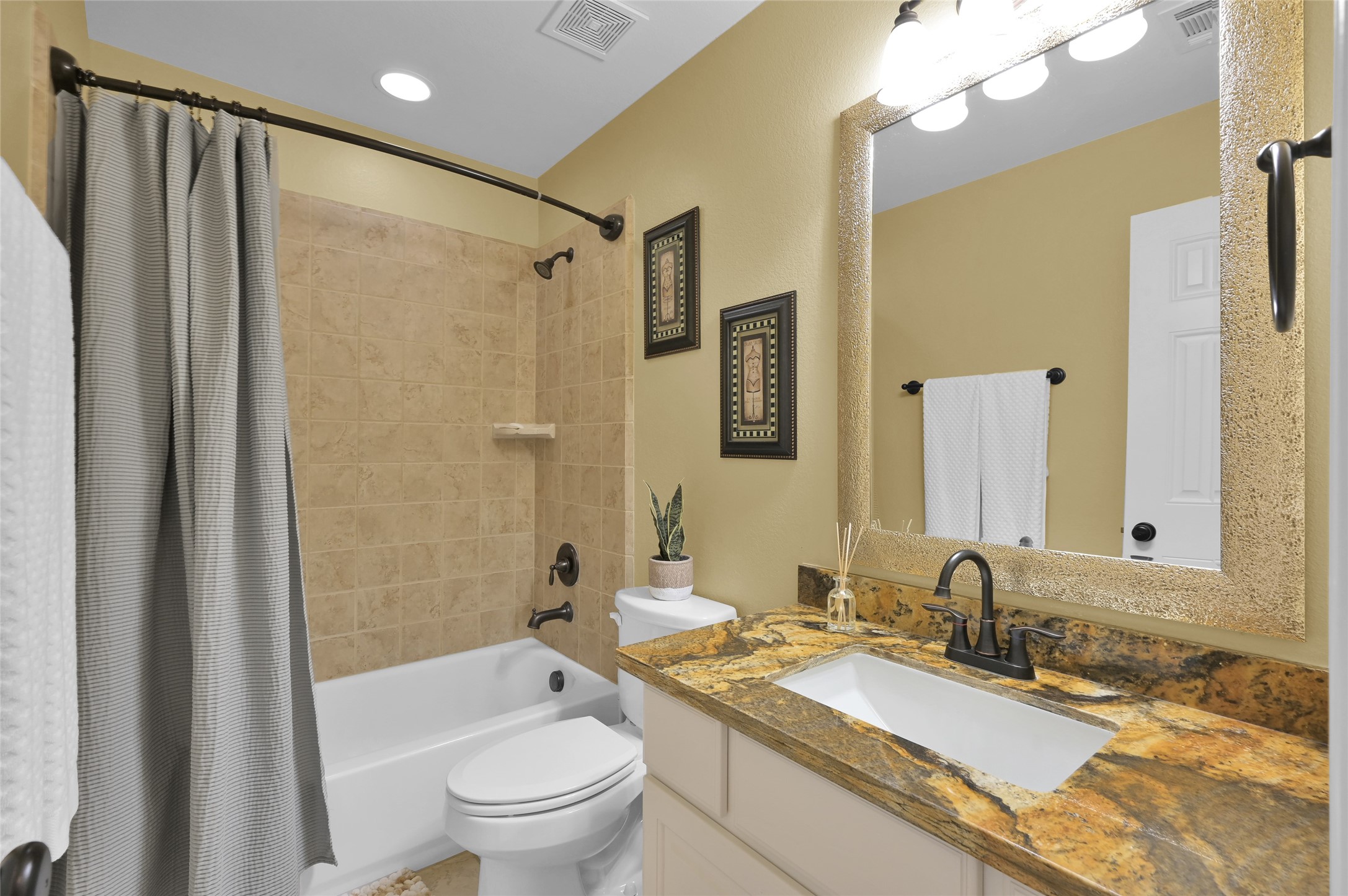95 S Shimmering Aspen Circle Property Photo 37