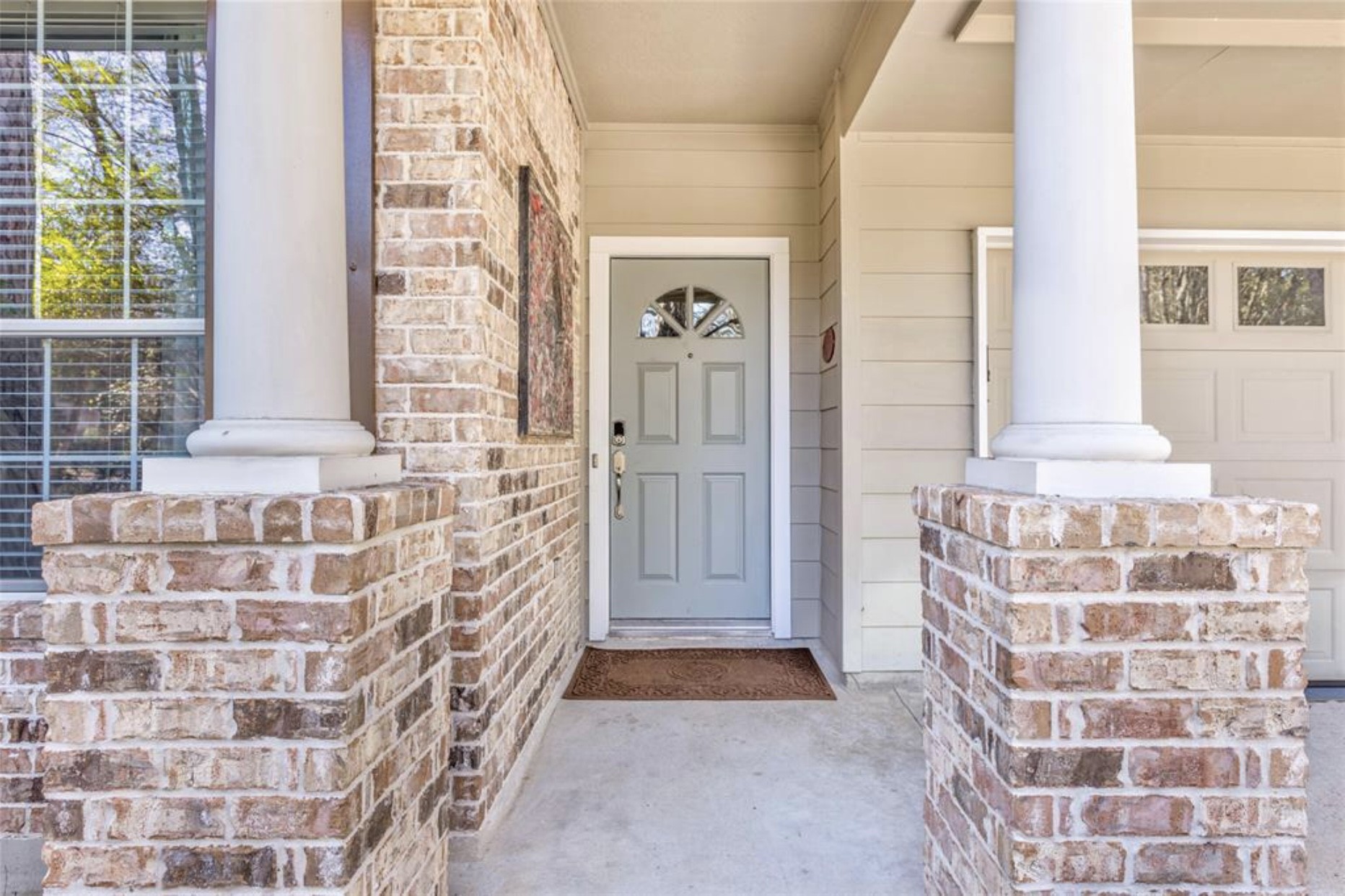 46 Flickering Sun Court Property Photo 2
