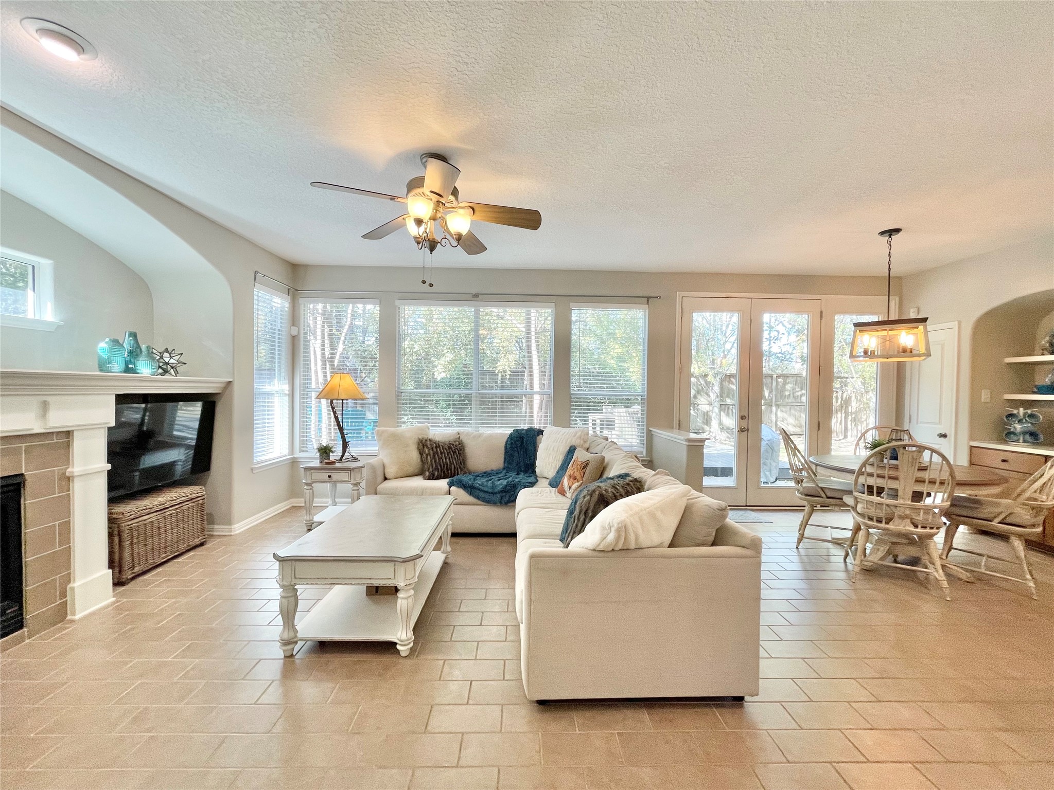 46 Flickering Sun Court Property Photo 16