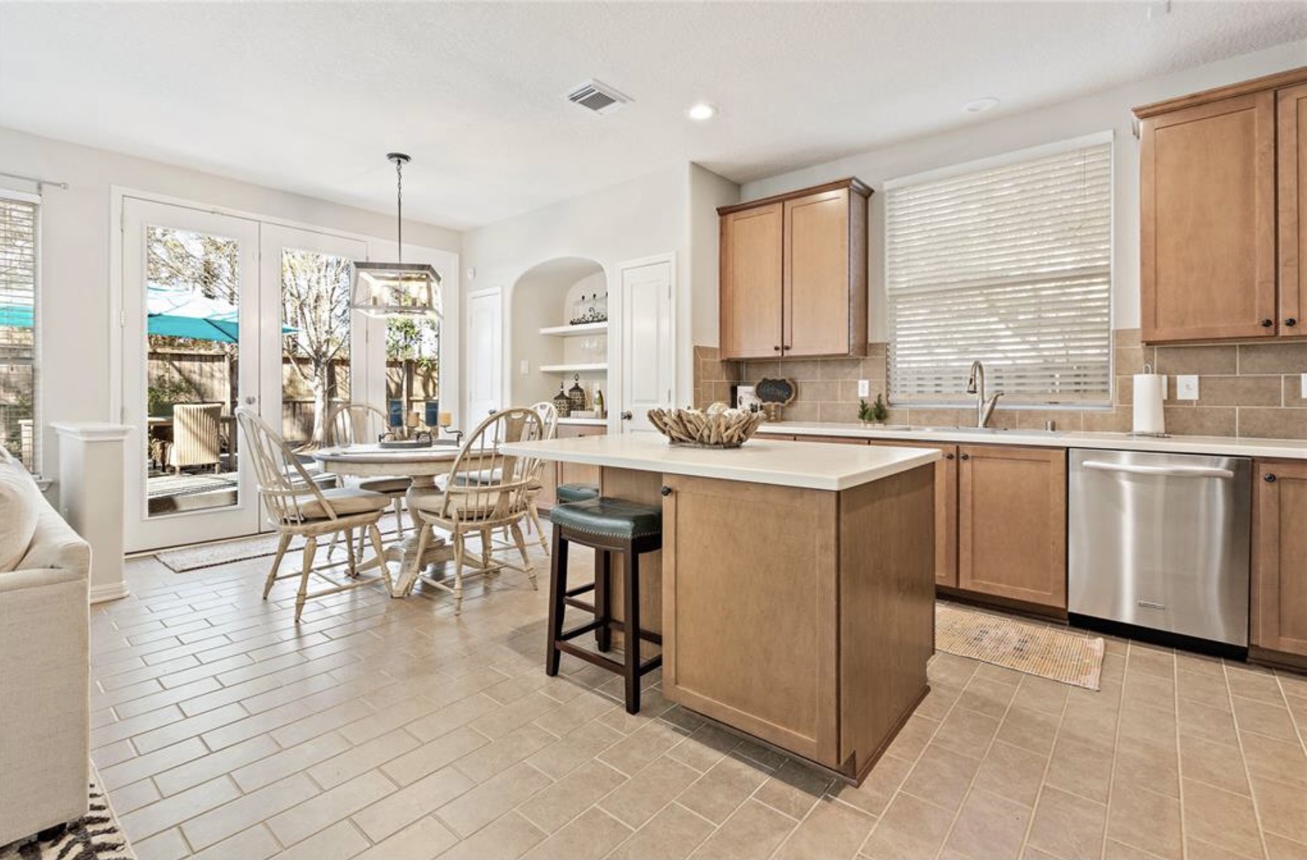 46 Flickering Sun Court Property Photo 19