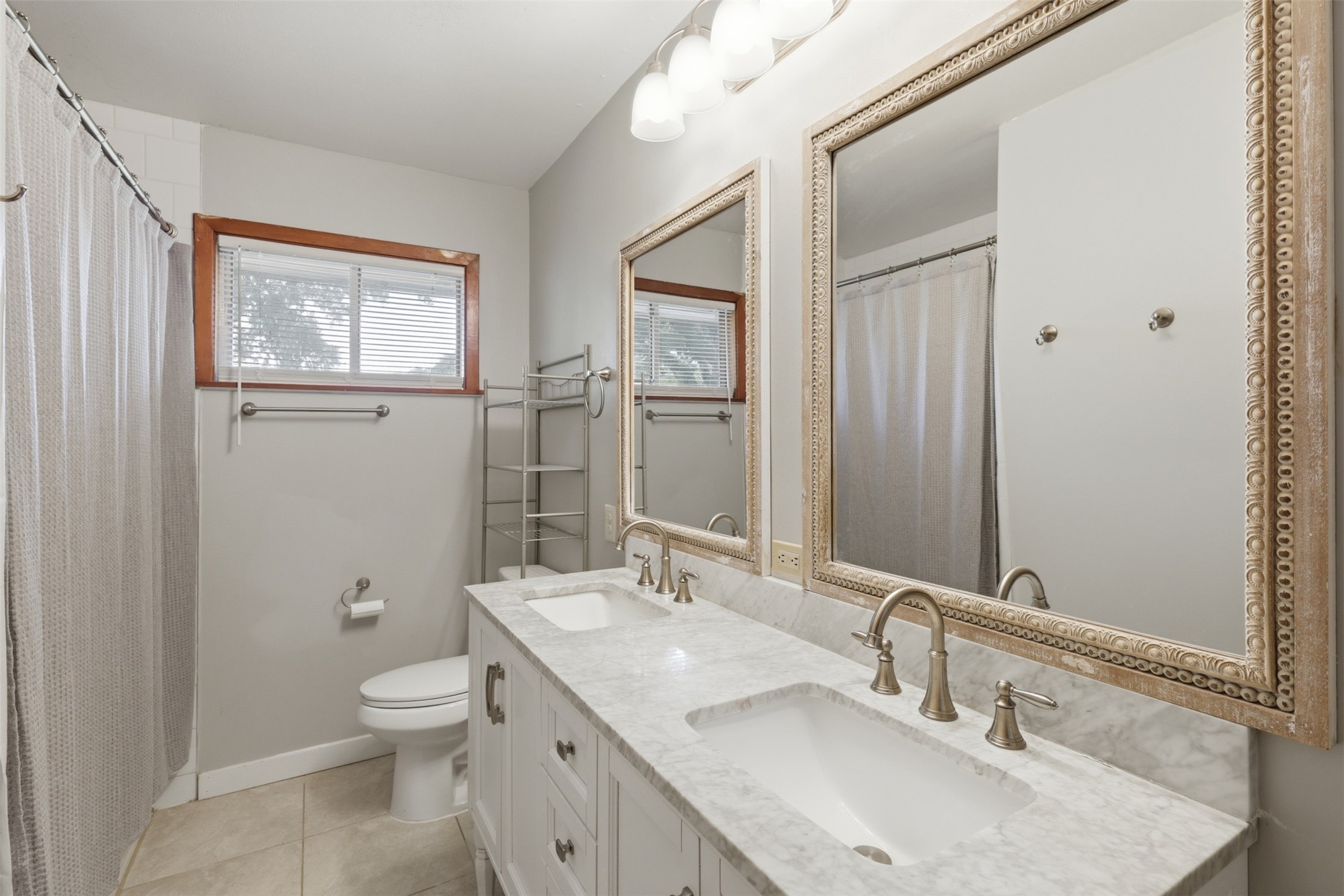 1845 7th Street Property Photo 8