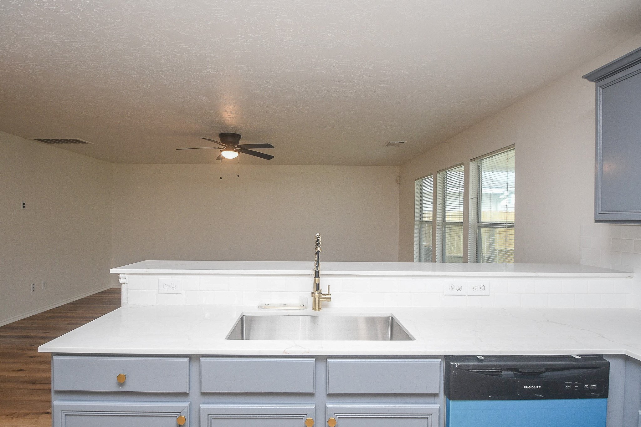5443 Cilantro Lane Property Photo 4