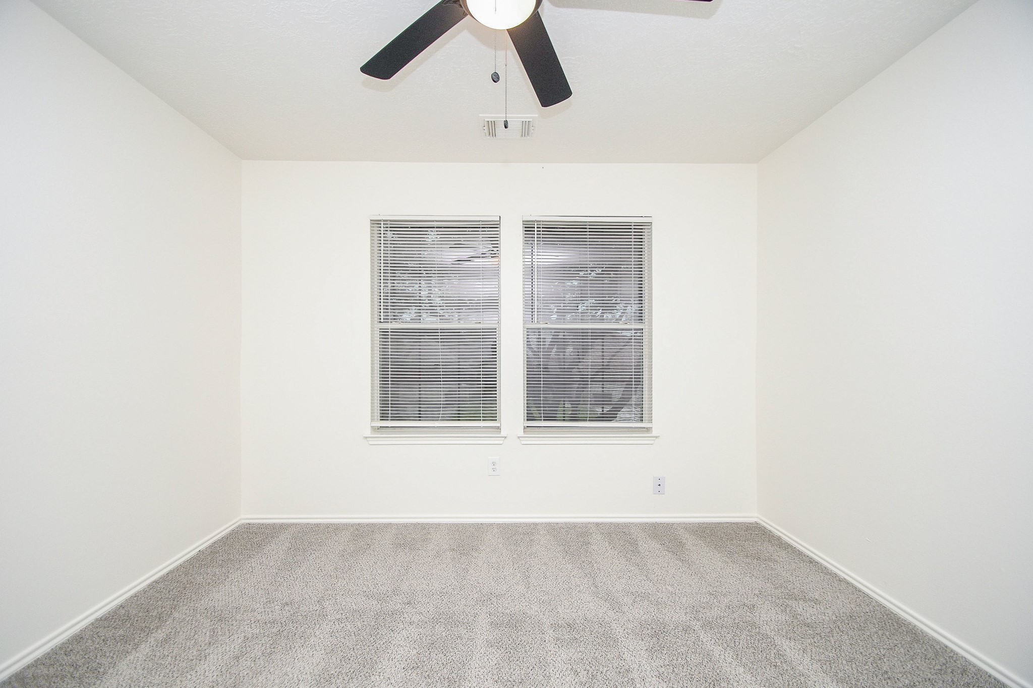 5443 Cilantro Lane Property Photo 7