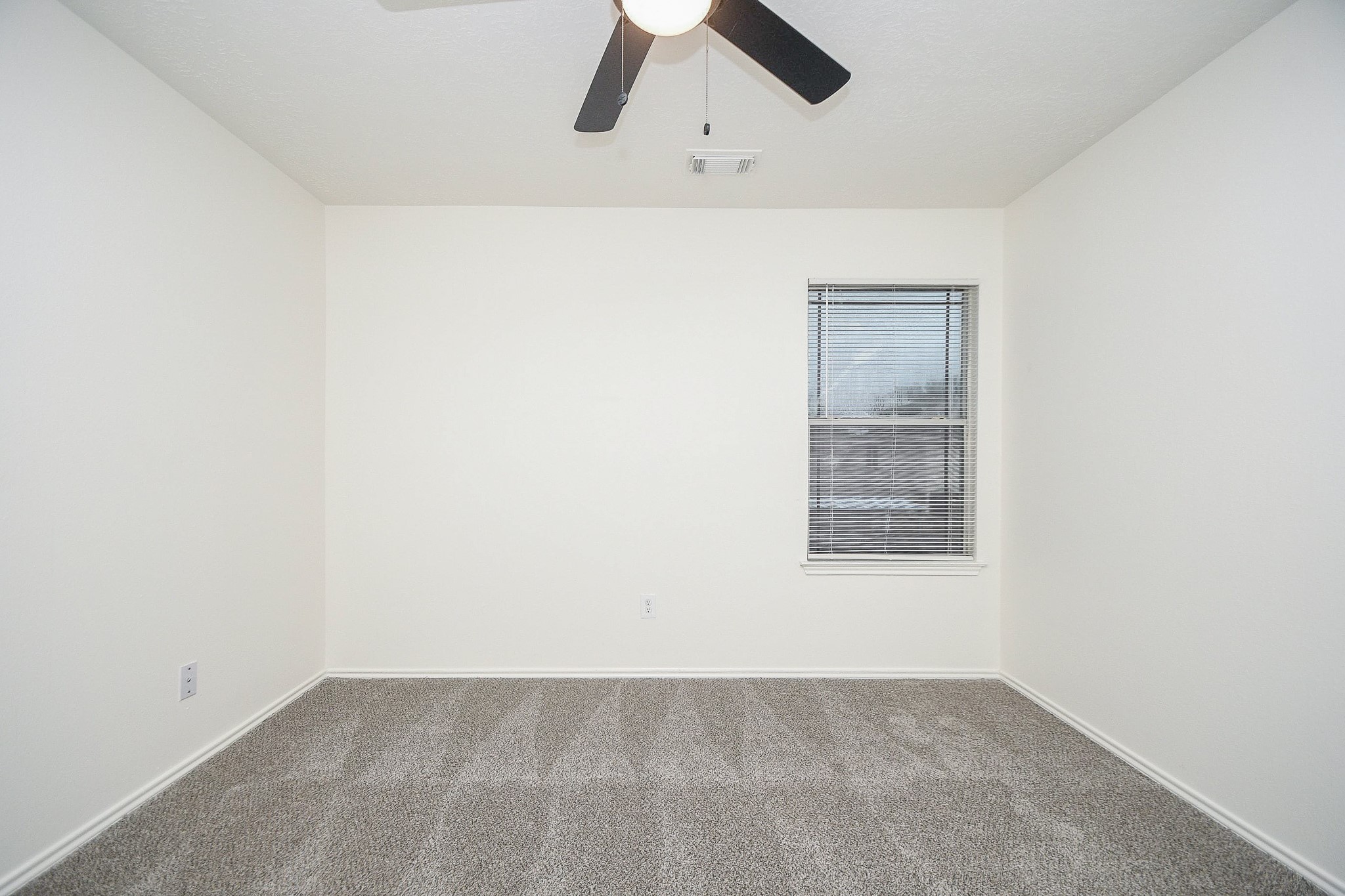5443 Cilantro Lane Property Photo 8