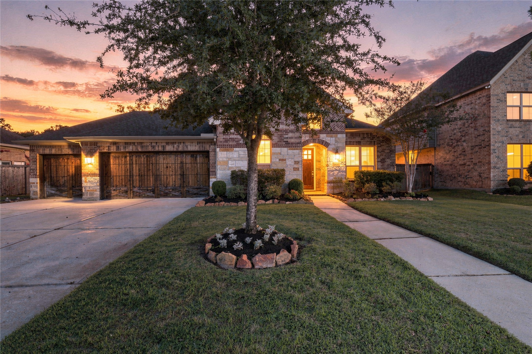 16811 Bornish Hill Court Property Photo 1