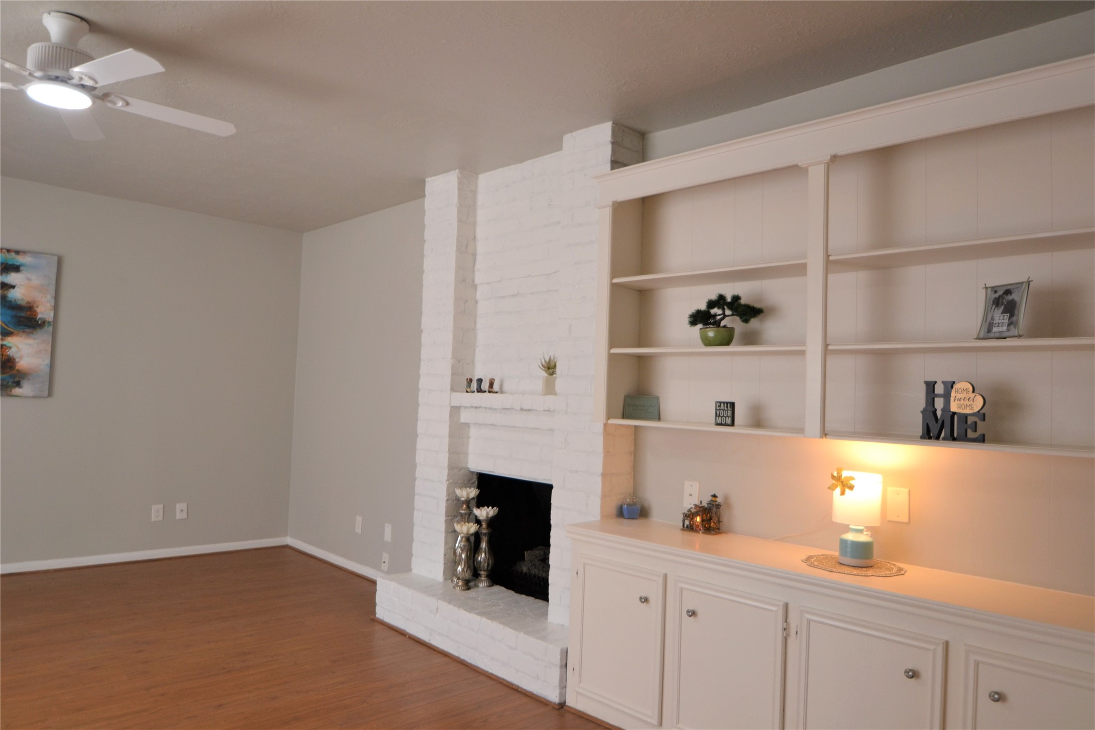 15927 Tumbling Rapids Drive Property Photo 4