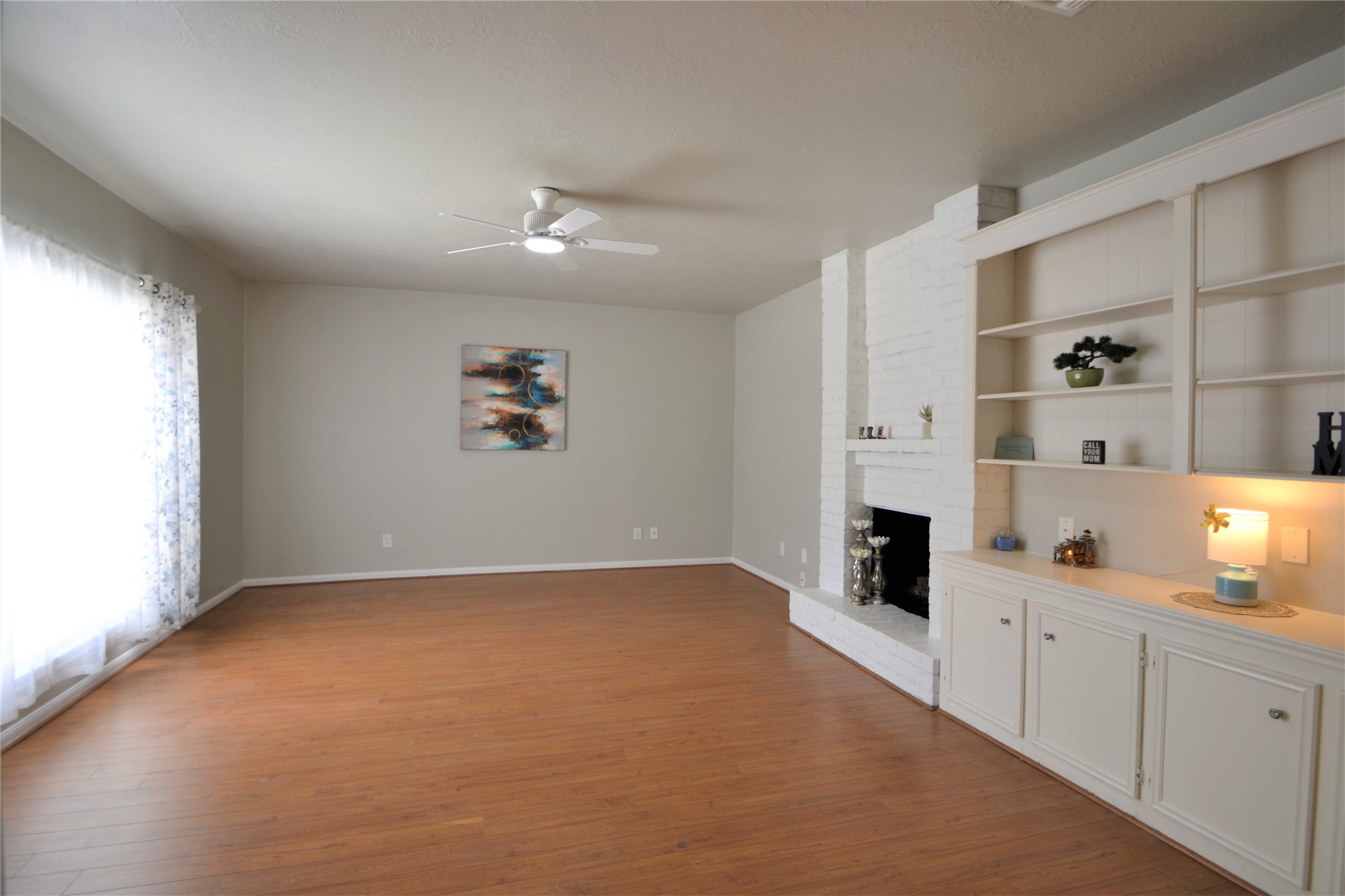 15927 Tumbling Rapids Drive Property Photo 5