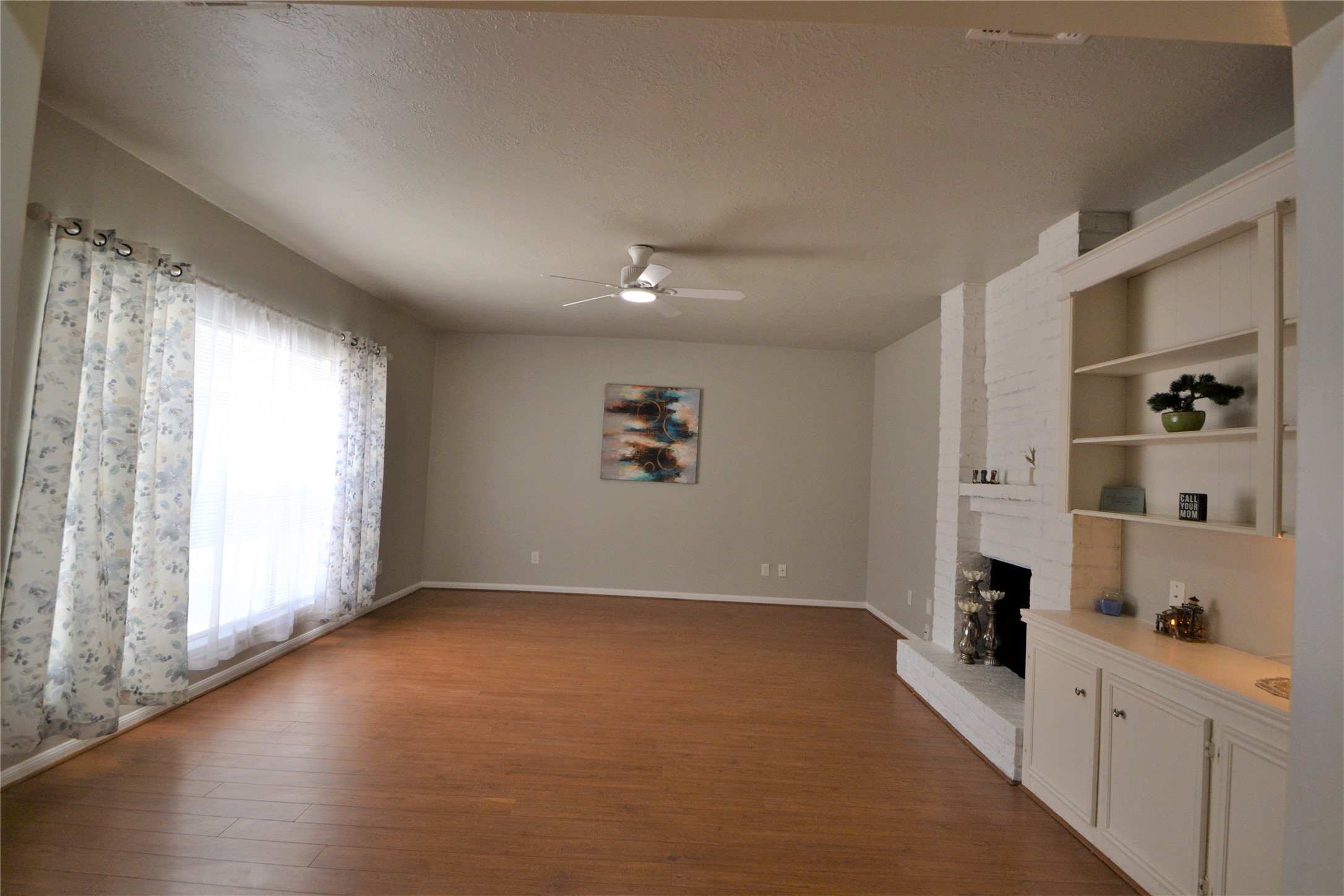 15927 Tumbling Rapids Drive Property Photo 10