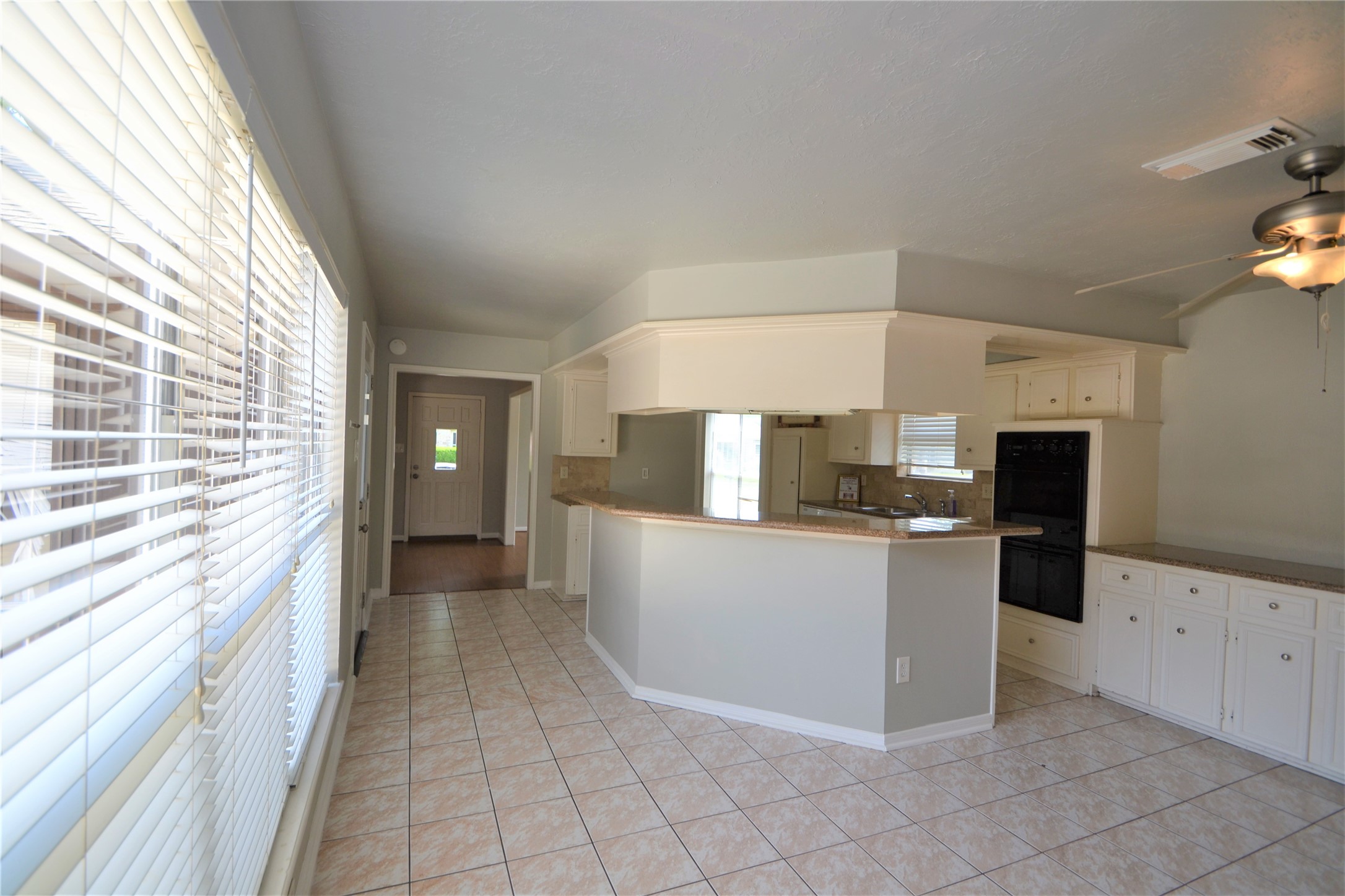 15927 Tumbling Rapids Drive Property Photo 12