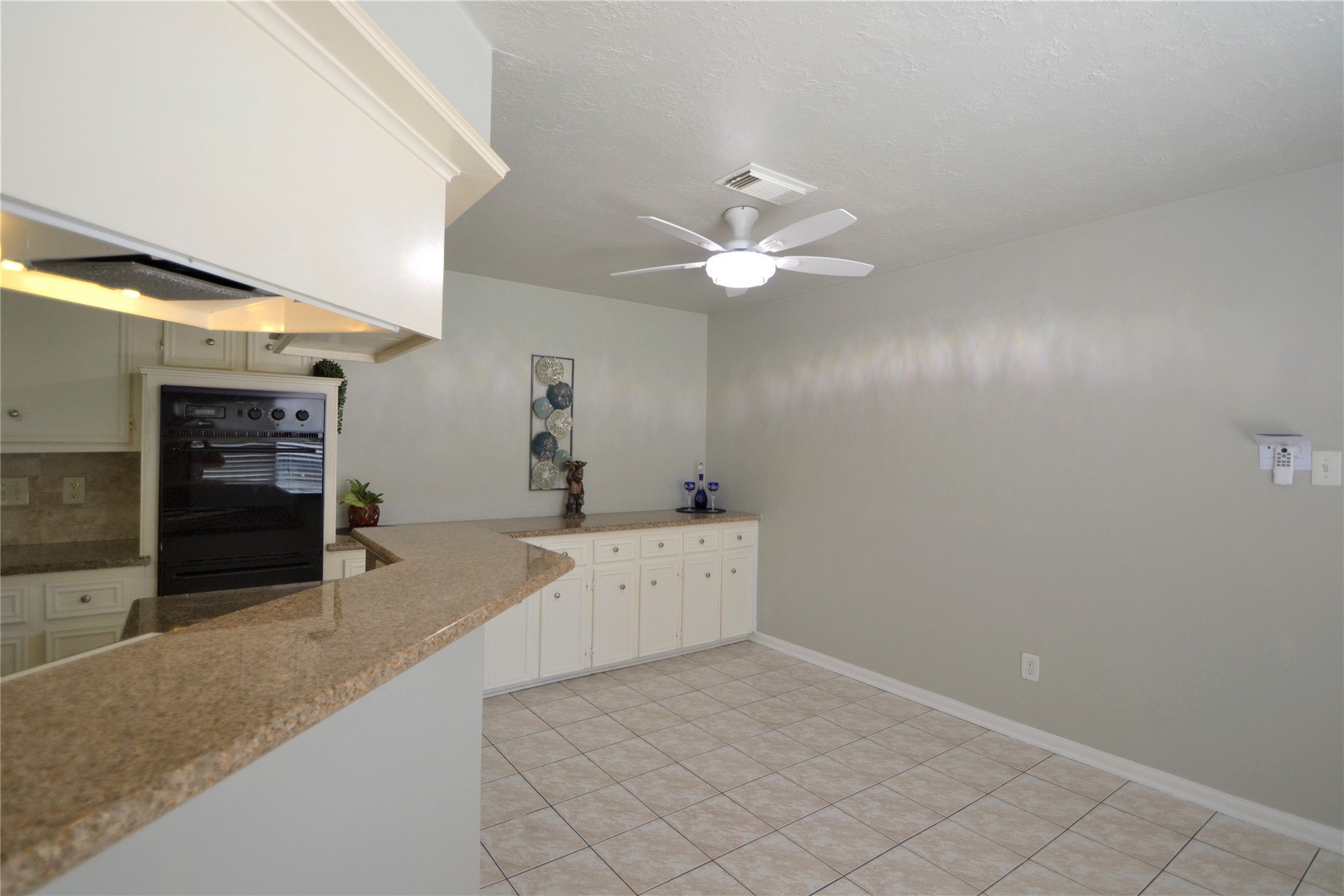 15927 Tumbling Rapids Drive Property Photo 24