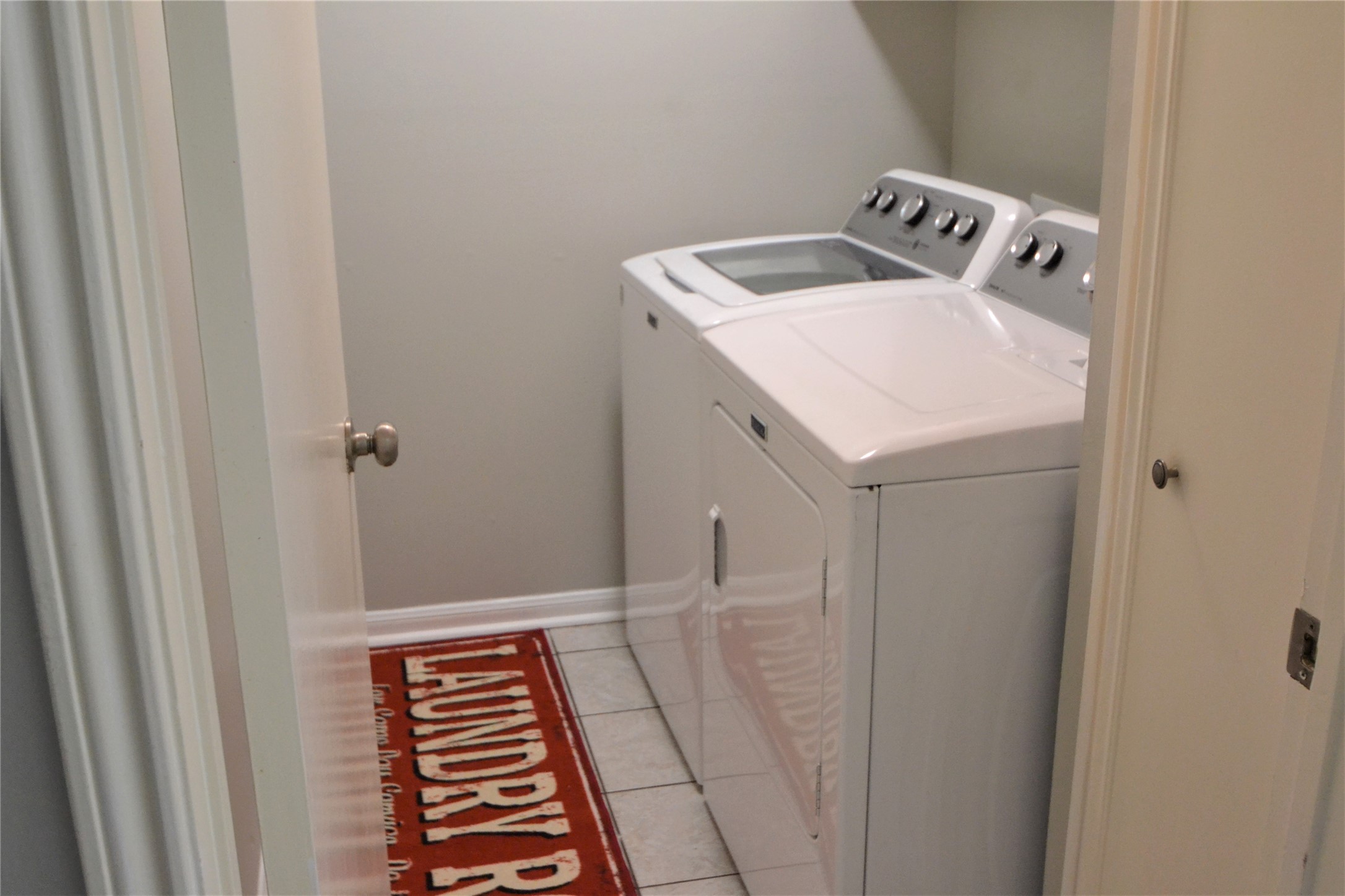 15927 Tumbling Rapids Drive Property Photo 38