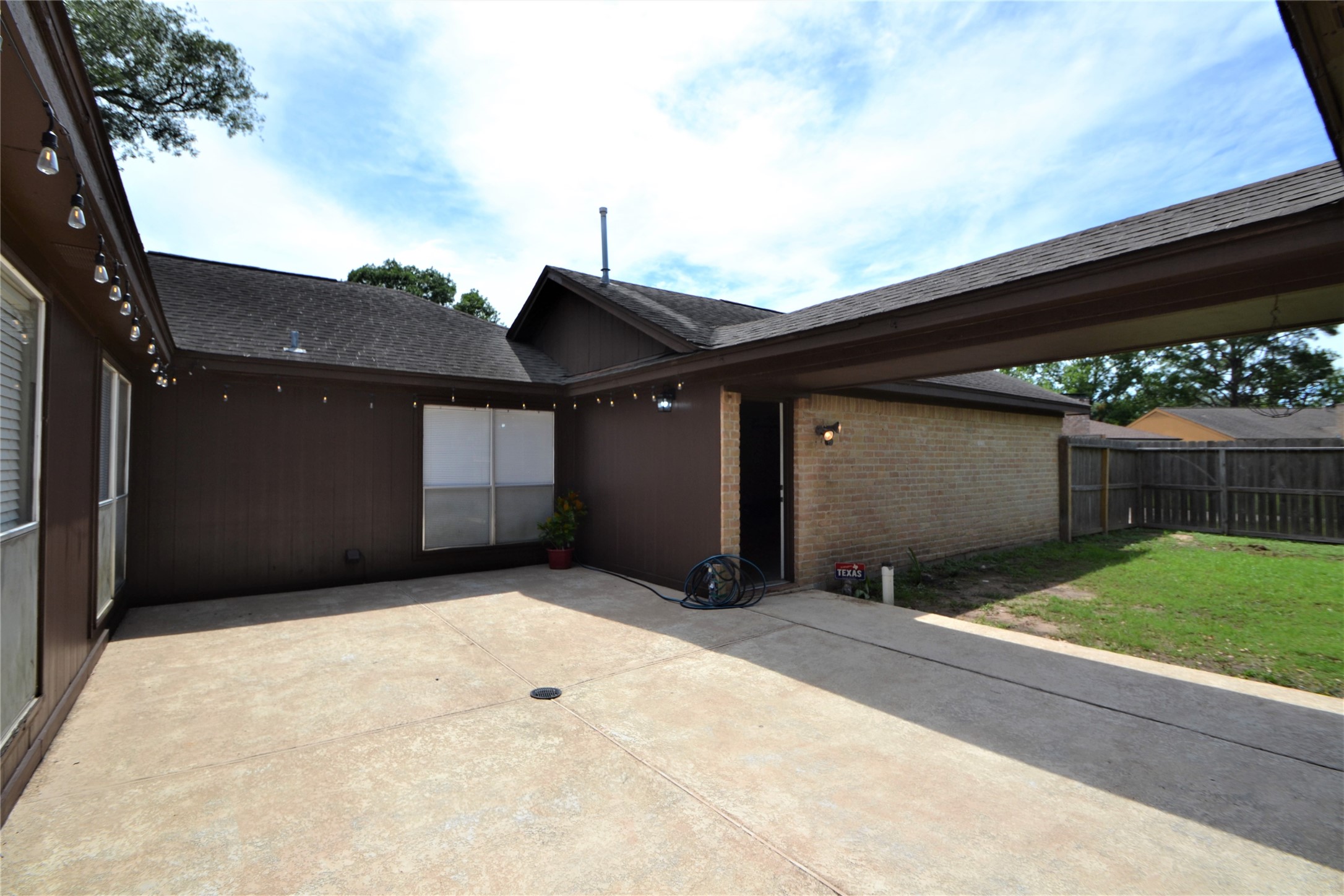 15927 Tumbling Rapids Drive Property Photo 47