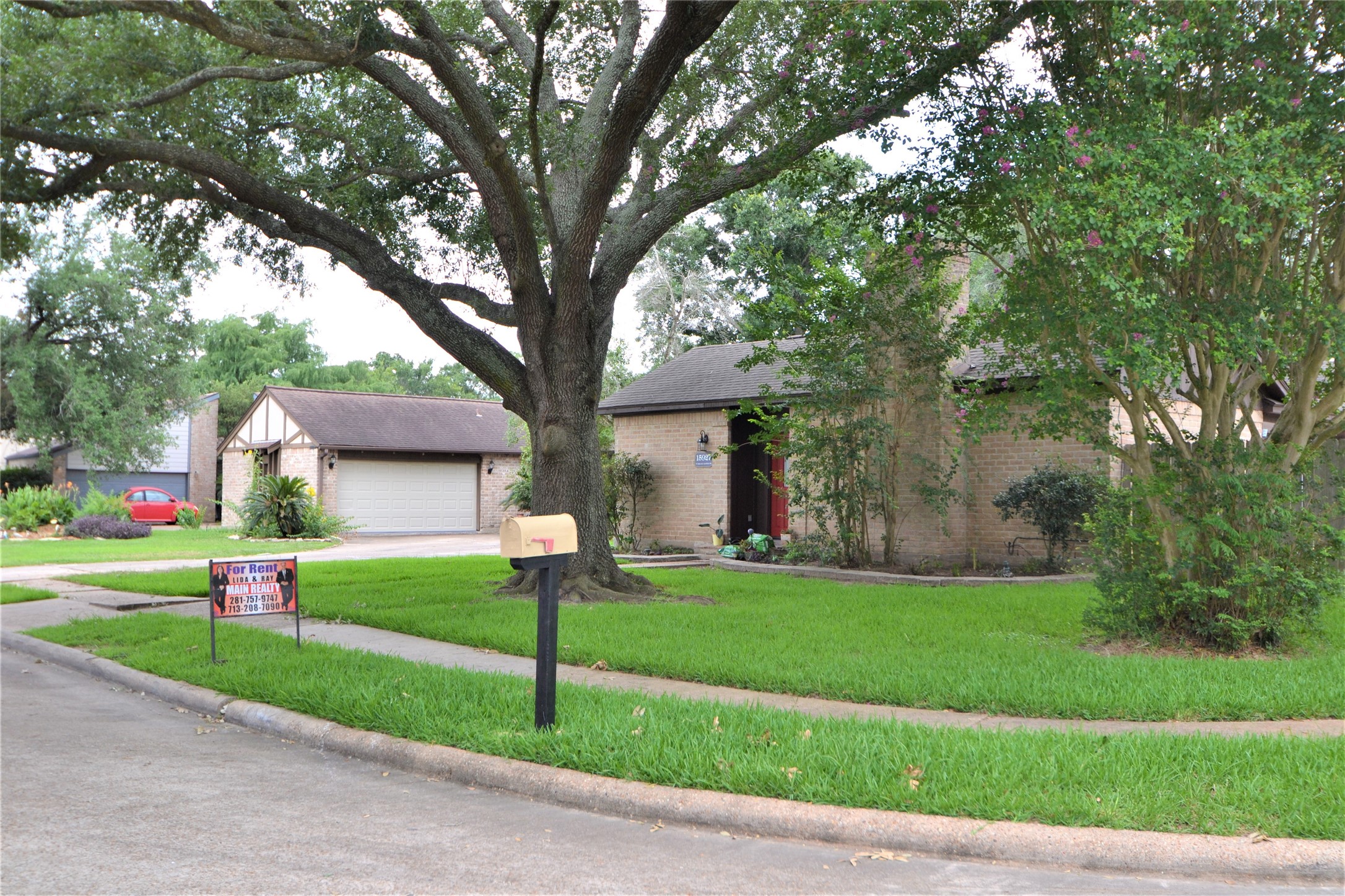 15927 Tumbling Rapids Drive Property Photo 49