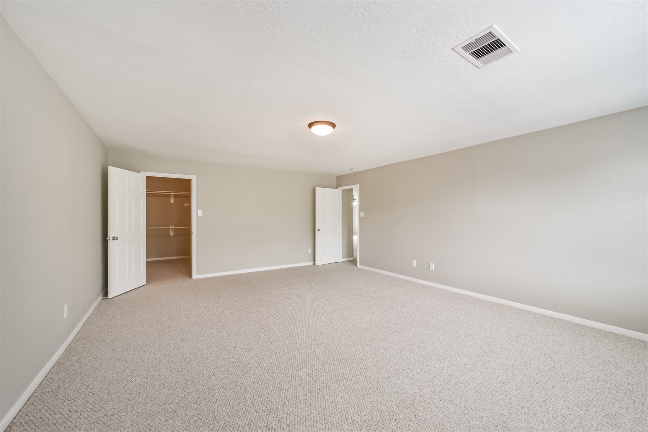 2705 Haleys Comet Court Property Photo 44