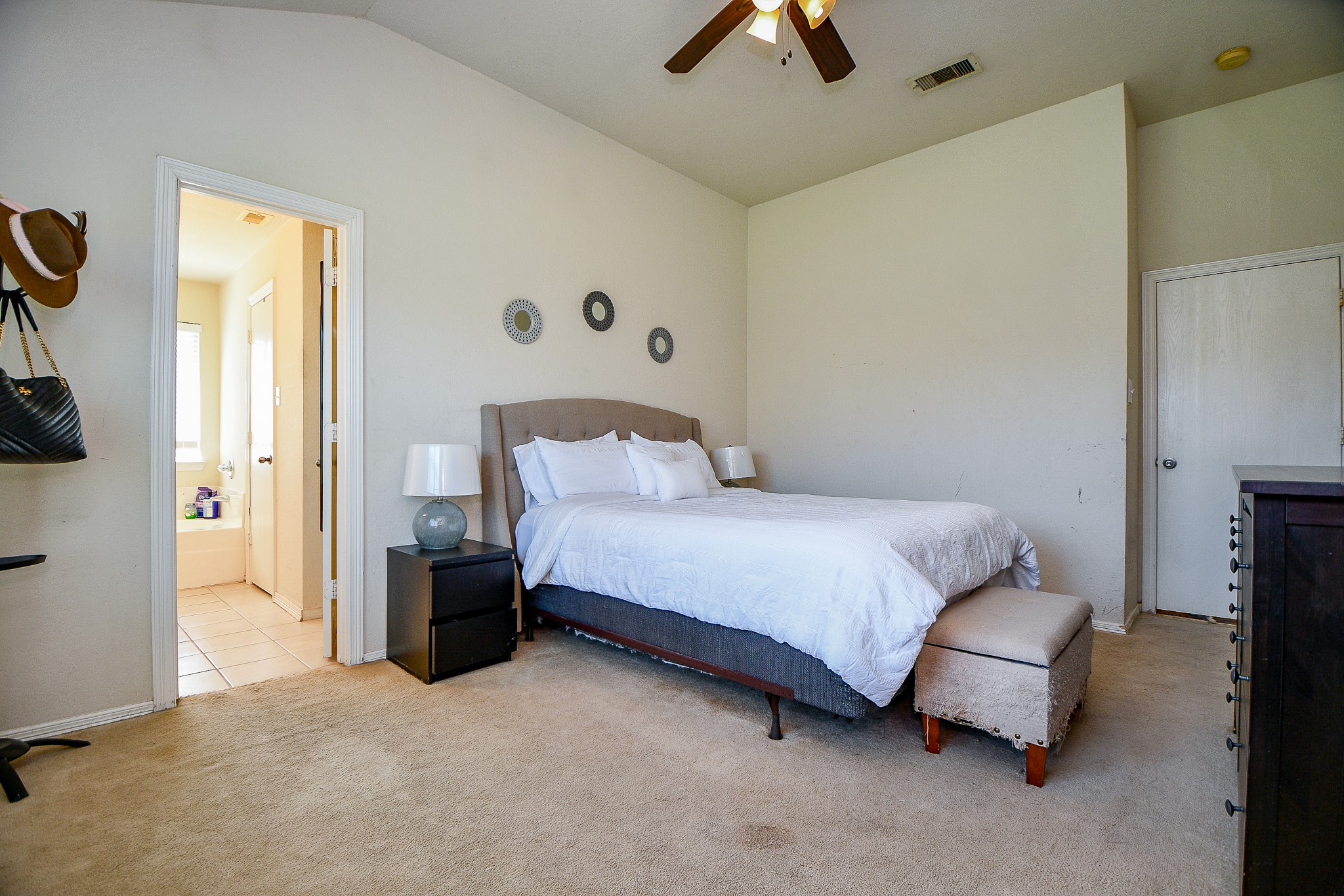 16202 Broadglen Court Property Photo 16