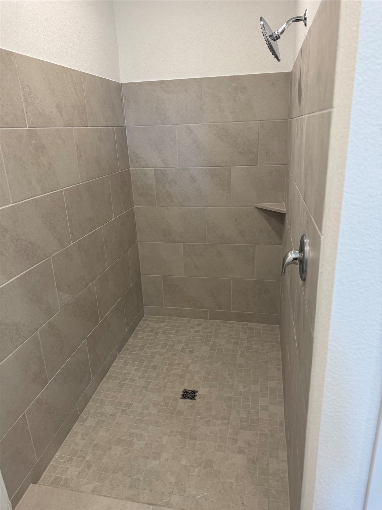 902 Heaven Drive Property Photo 14