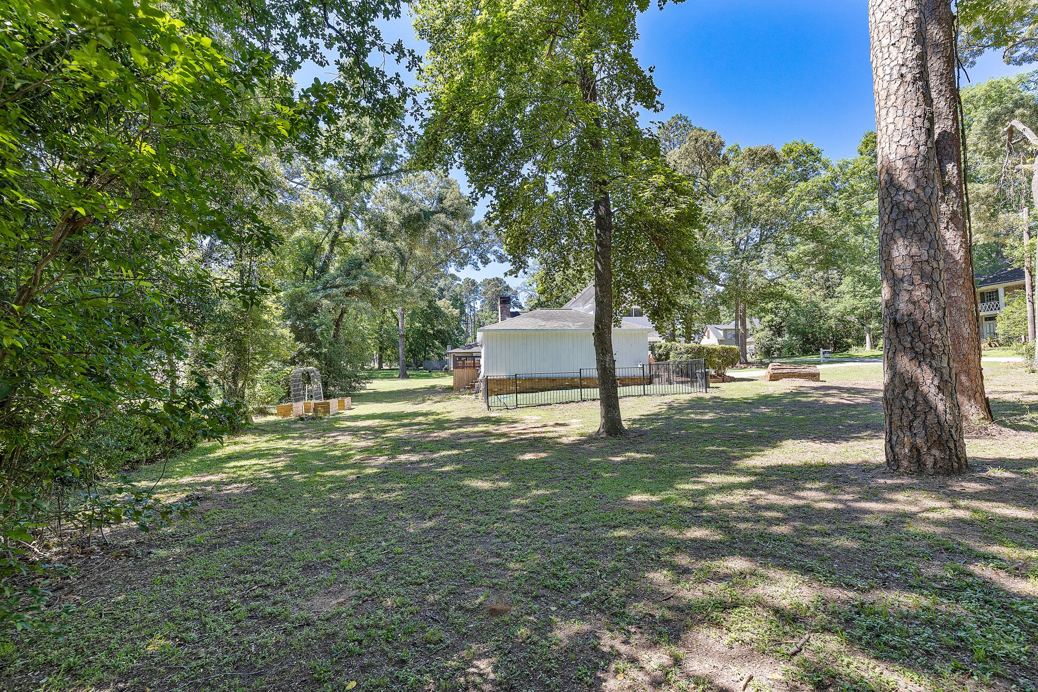 110 Rolling Hills Drive Property Photo 4