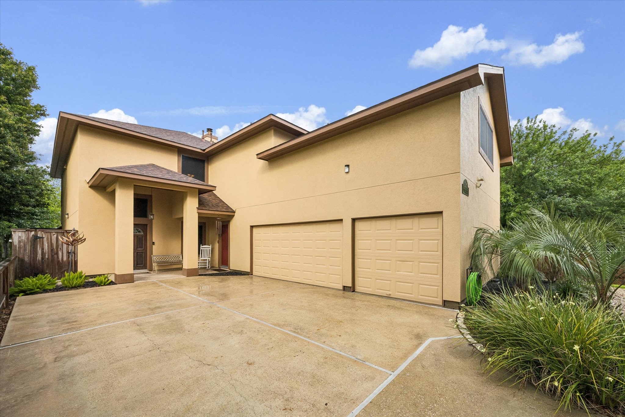 3040 Bayshore Drive Property Photo 1