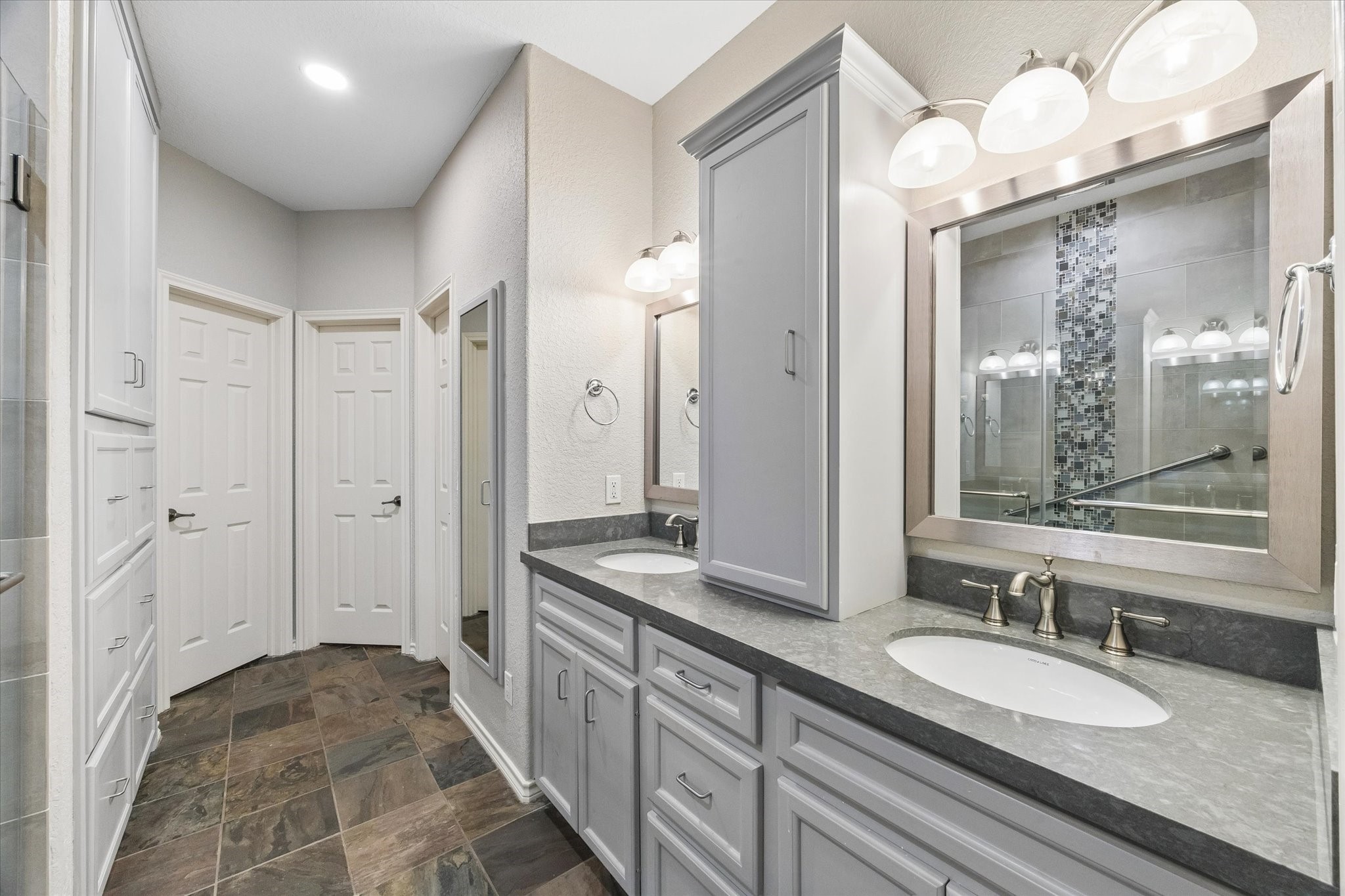 3040 Bayshore Drive Property Photo 14