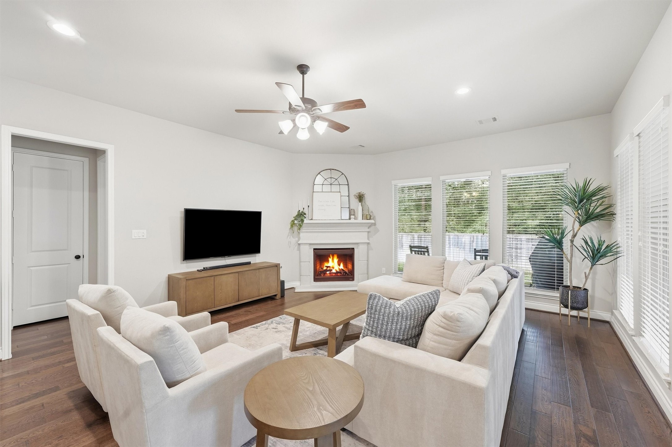 122 Cliftons Curve Way Property Photo 6