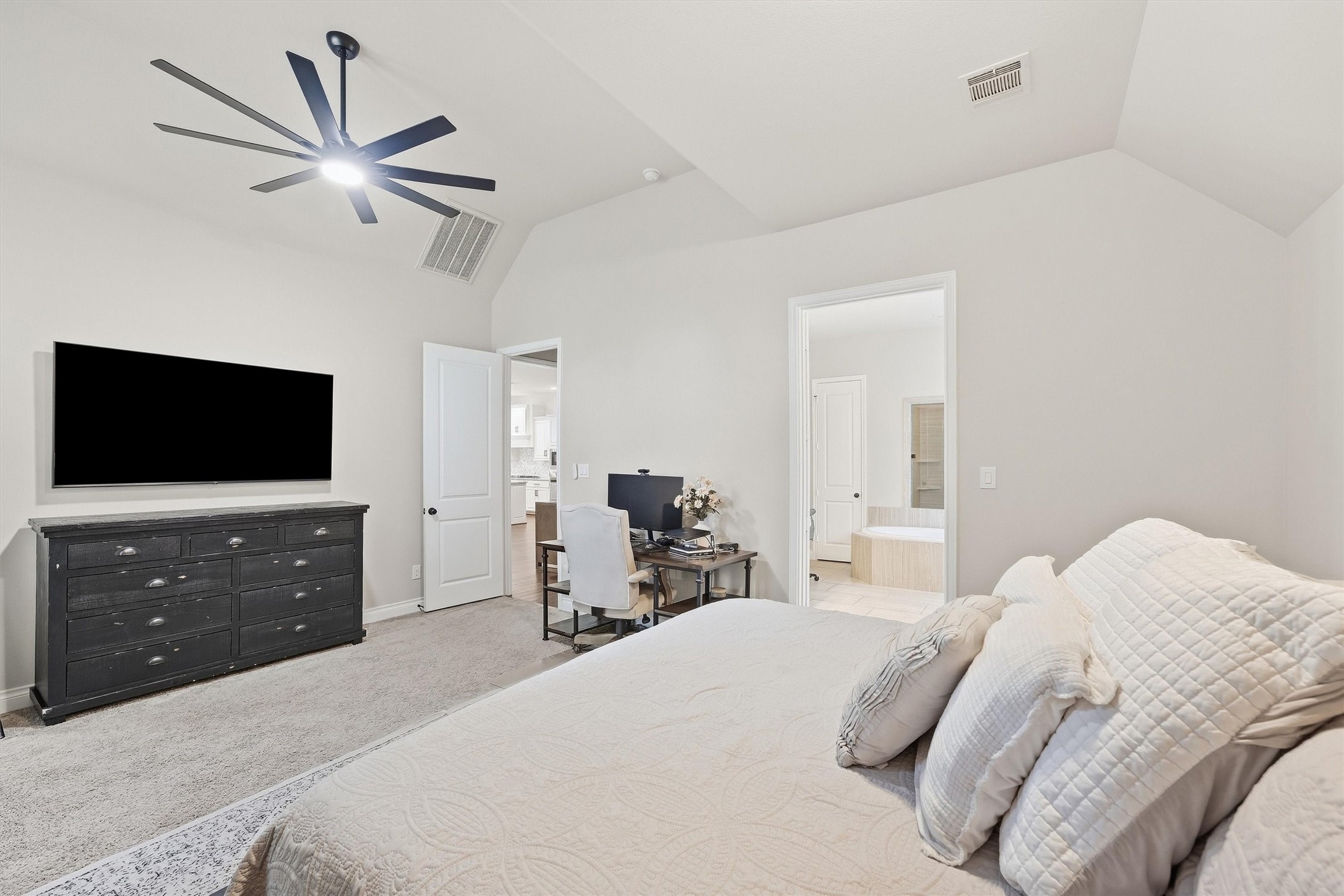 122 Cliftons Curve Way Property Photo 15