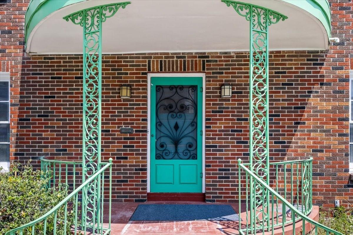 2719 Capitol Street Property Photo 2