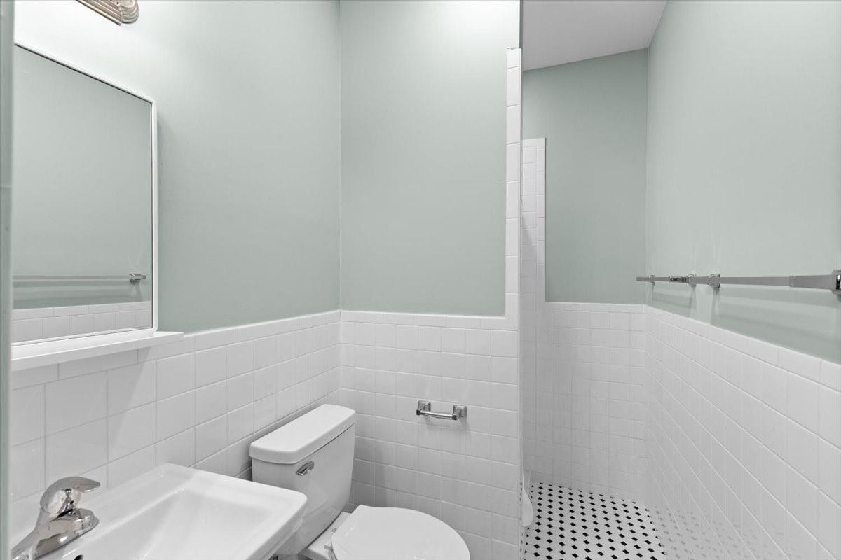 2719 Capitol Street Property Photo 7