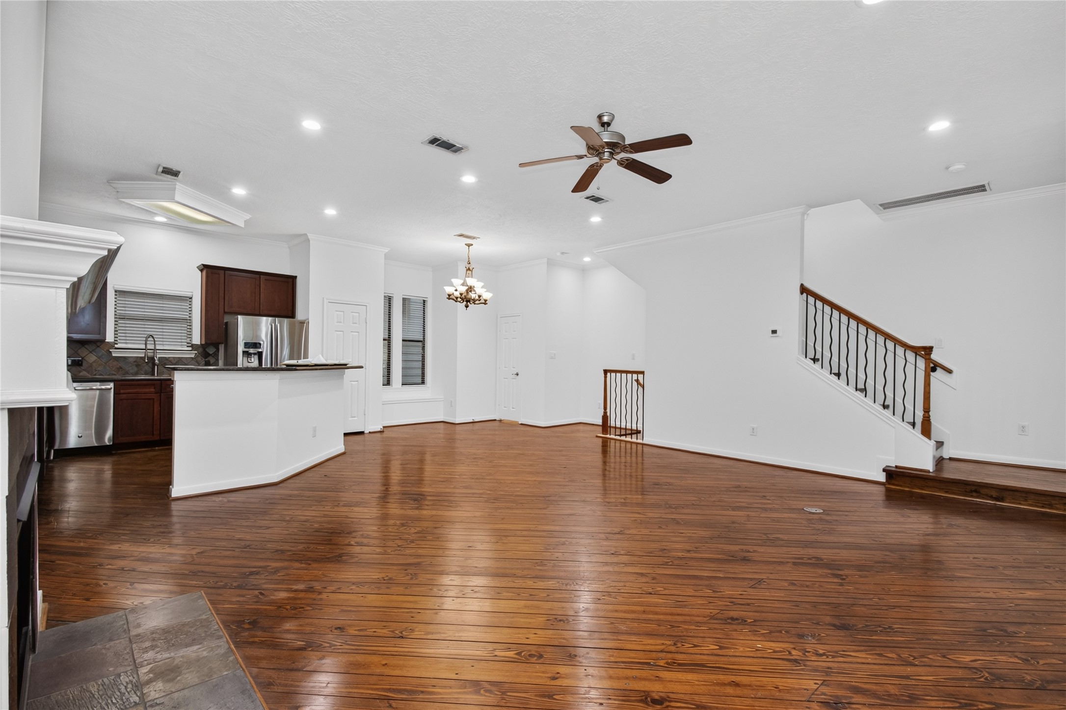 2304 Jackson Street Property Photo 5