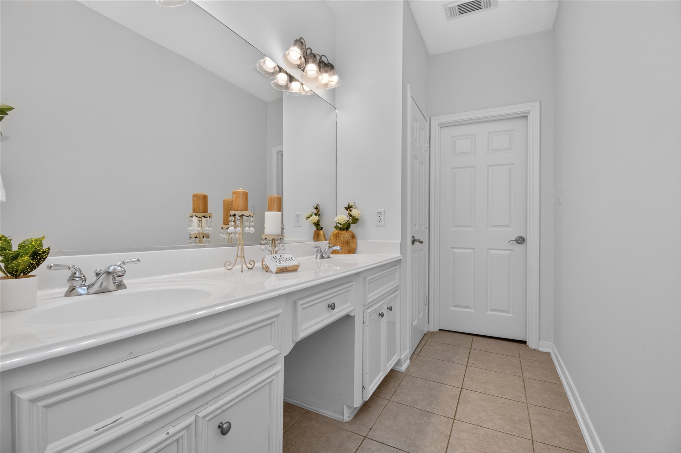2304 Jackson Street Property Photo 13