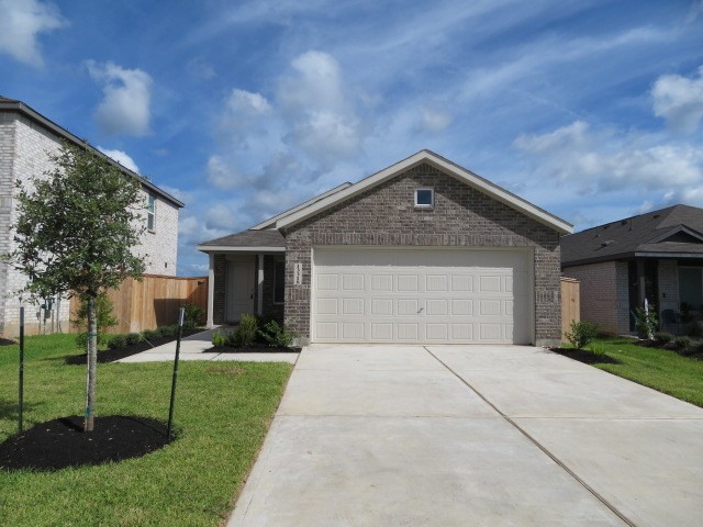 13318 Wind Field Drive Property Photo 2